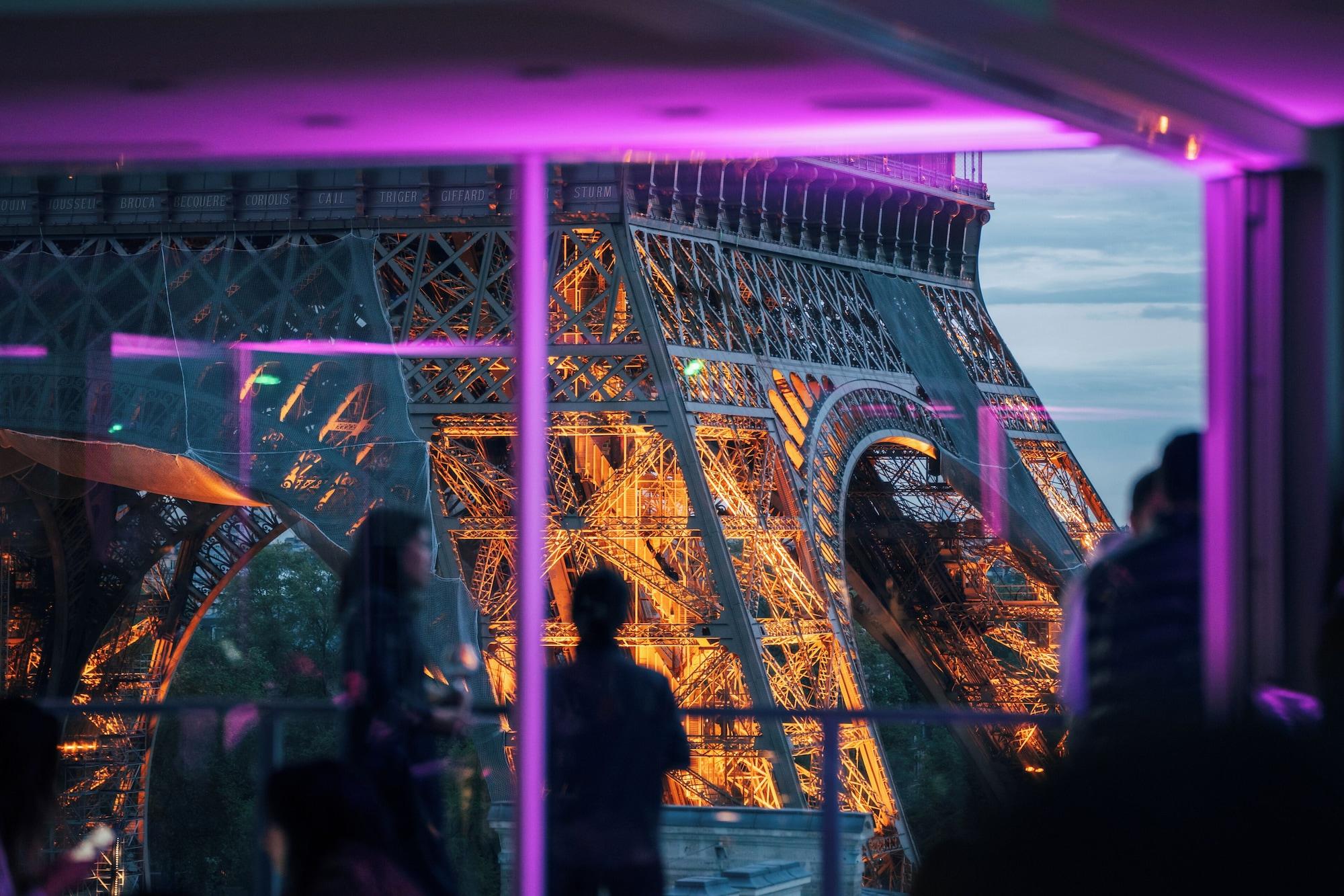 Bar/Salón Pullman Paris Tour Eiffel
