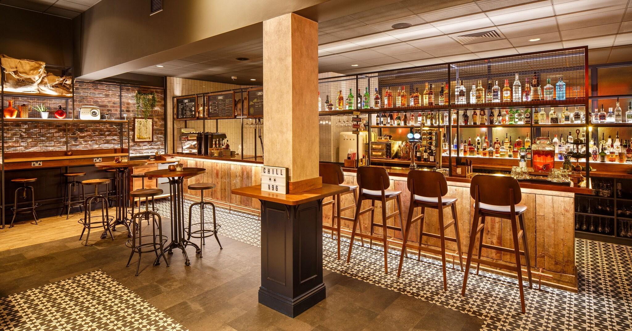 Bar/Salón ibis Manchester Centre 96 Portland Street
