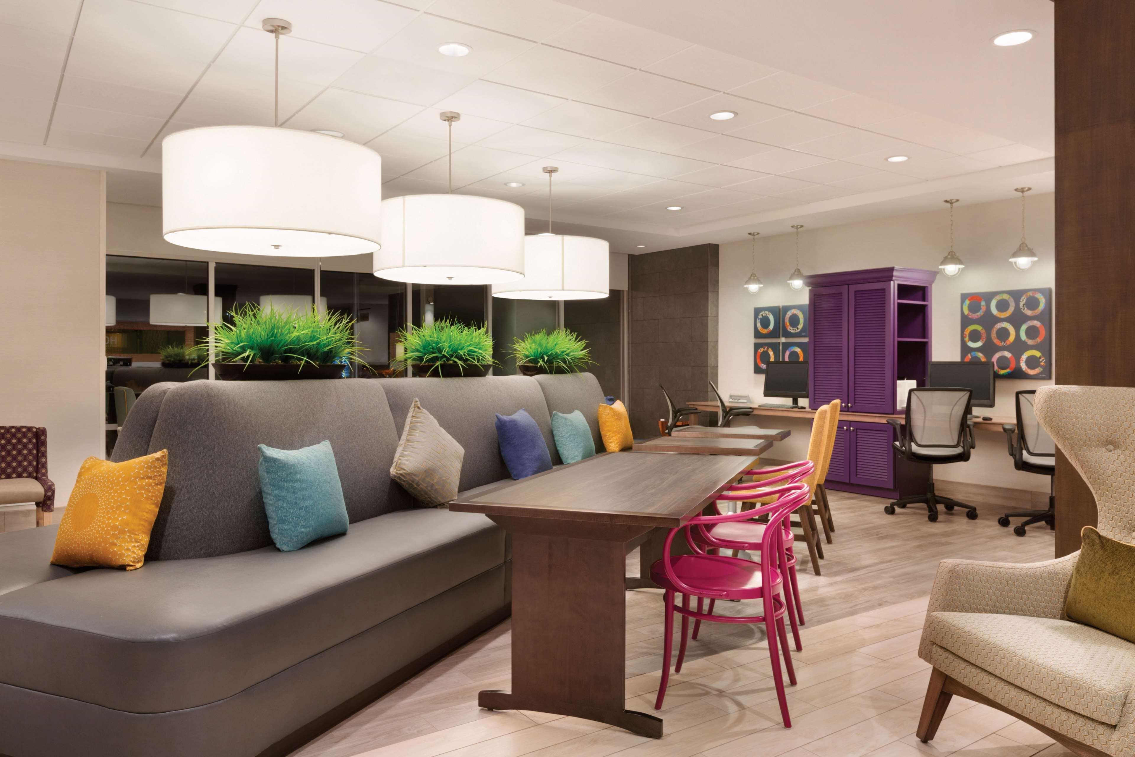 Vista Lobby Home2 Suites by Hilton Billings