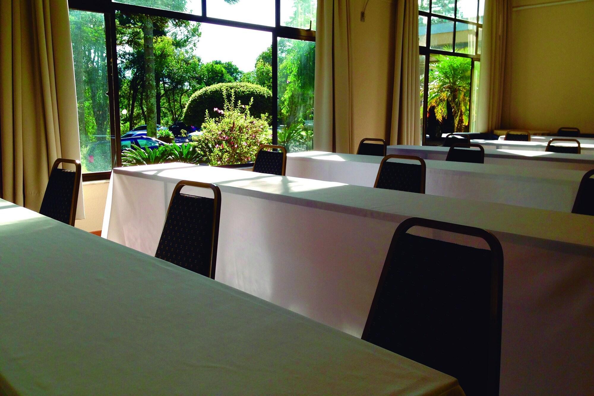 Centro de Negocios Samuara Hotel