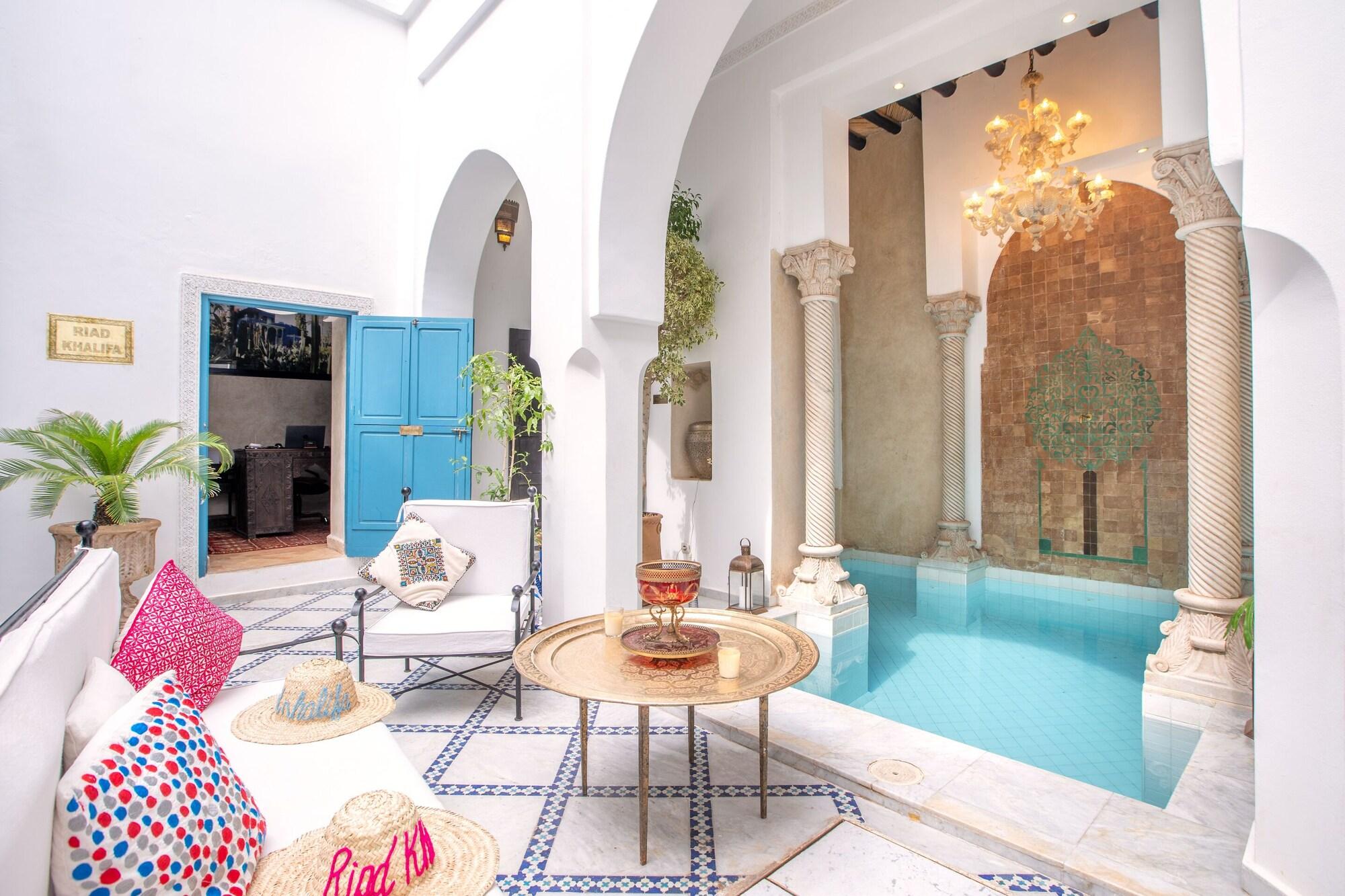 Varios Riad Si Khalifa