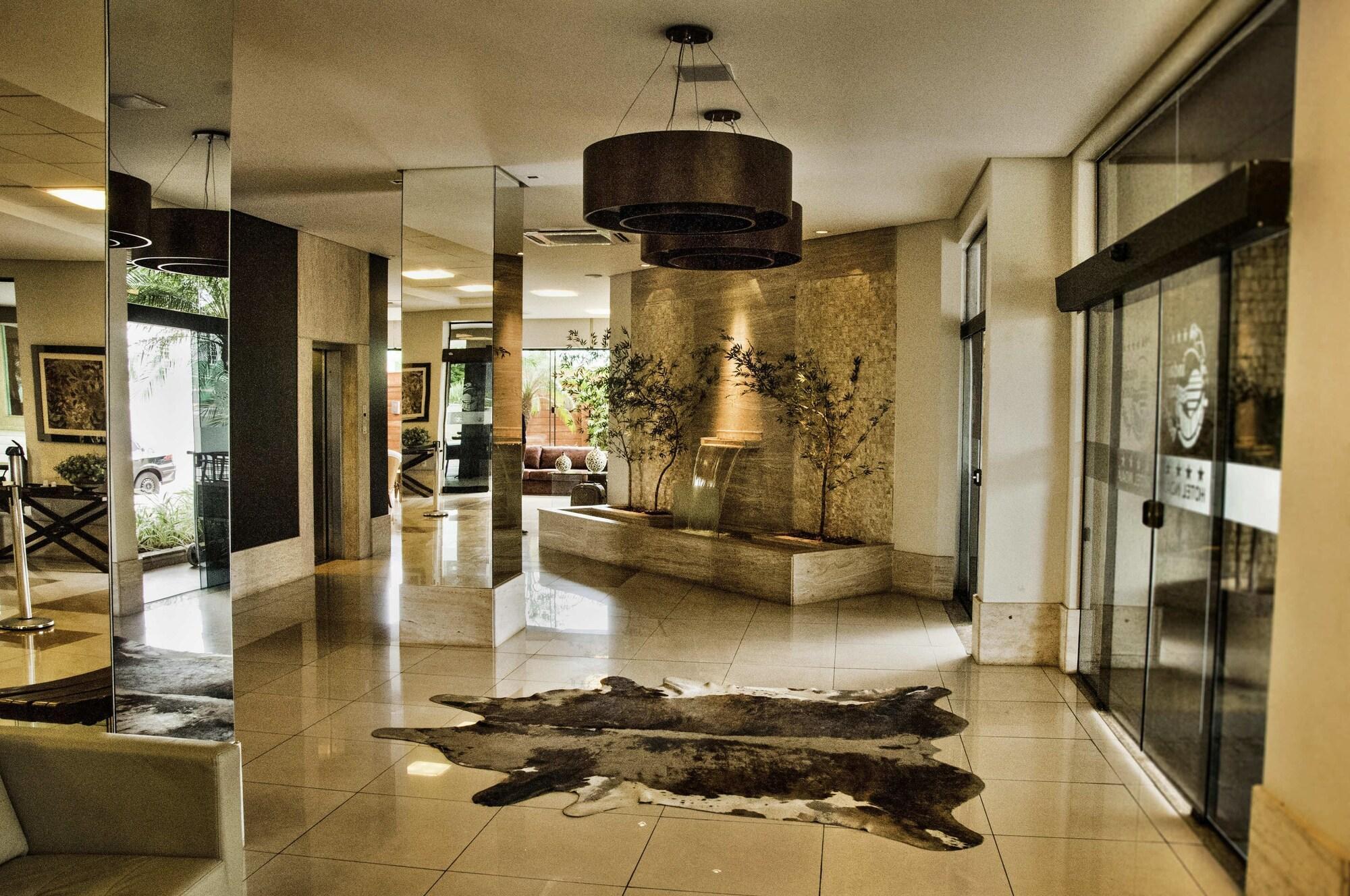 Vista Lobby Indaiá Park Hotel