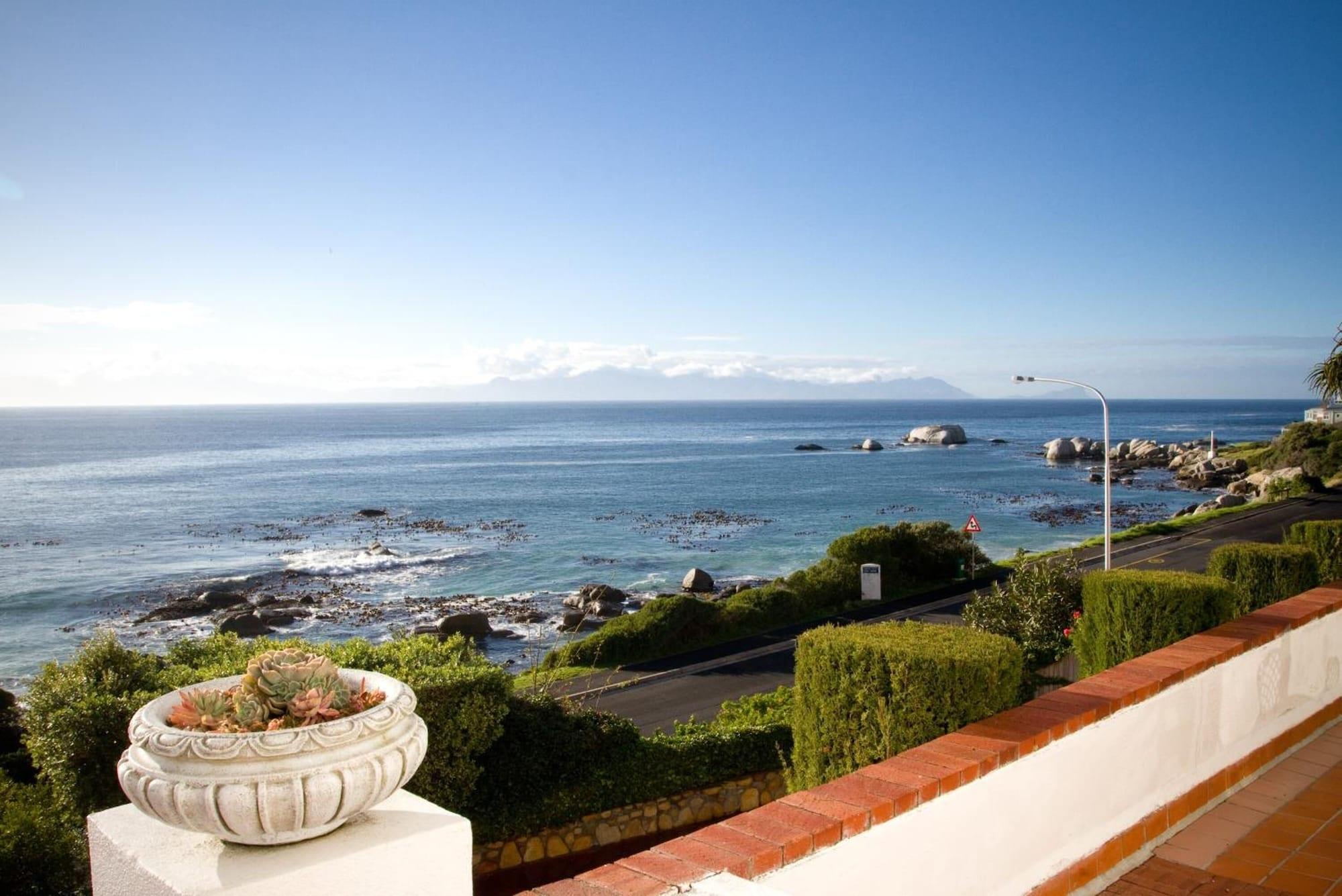 Playa Whale View Manor Guesthouse