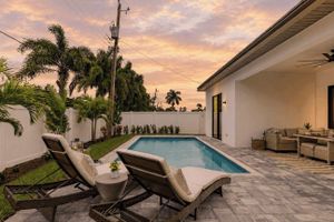Alquiler Temporario - Coastal Sol by Avantstay - Private Pool, Screened Lanai & Outdoor Kitchen Near Vanderbilt Beach