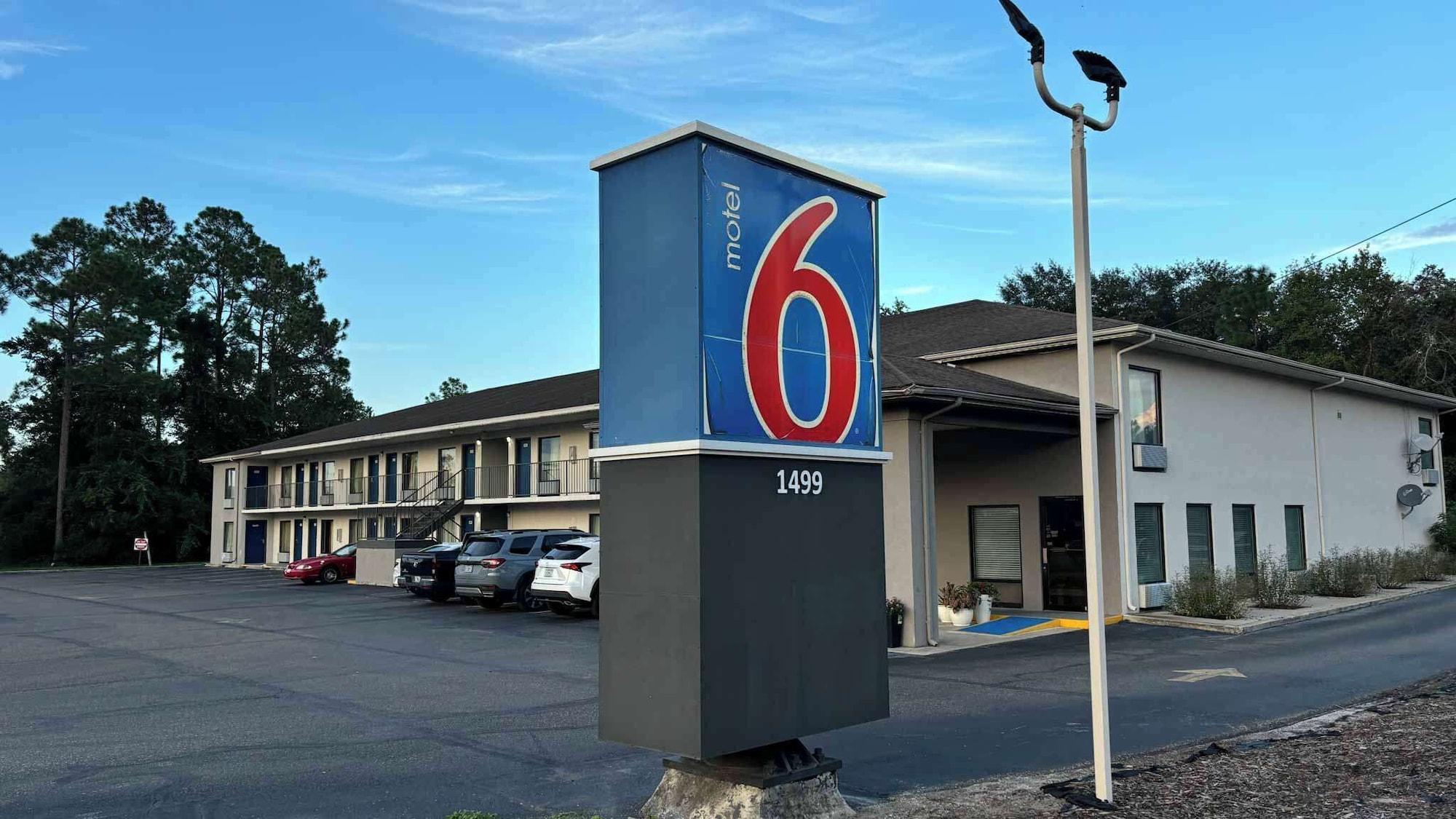 Varios Motel 6 Macclenny, FL