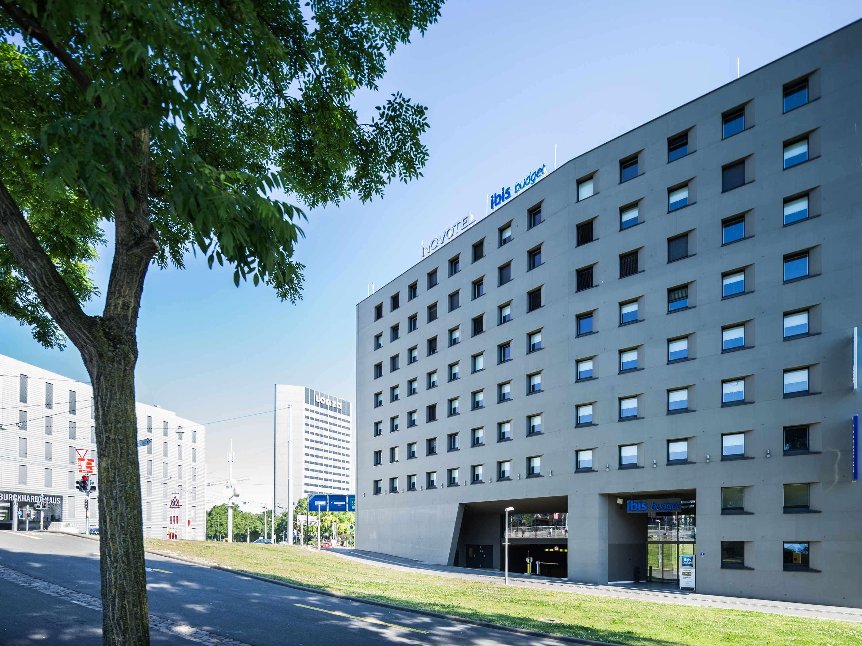Varios ibis budget Basel City