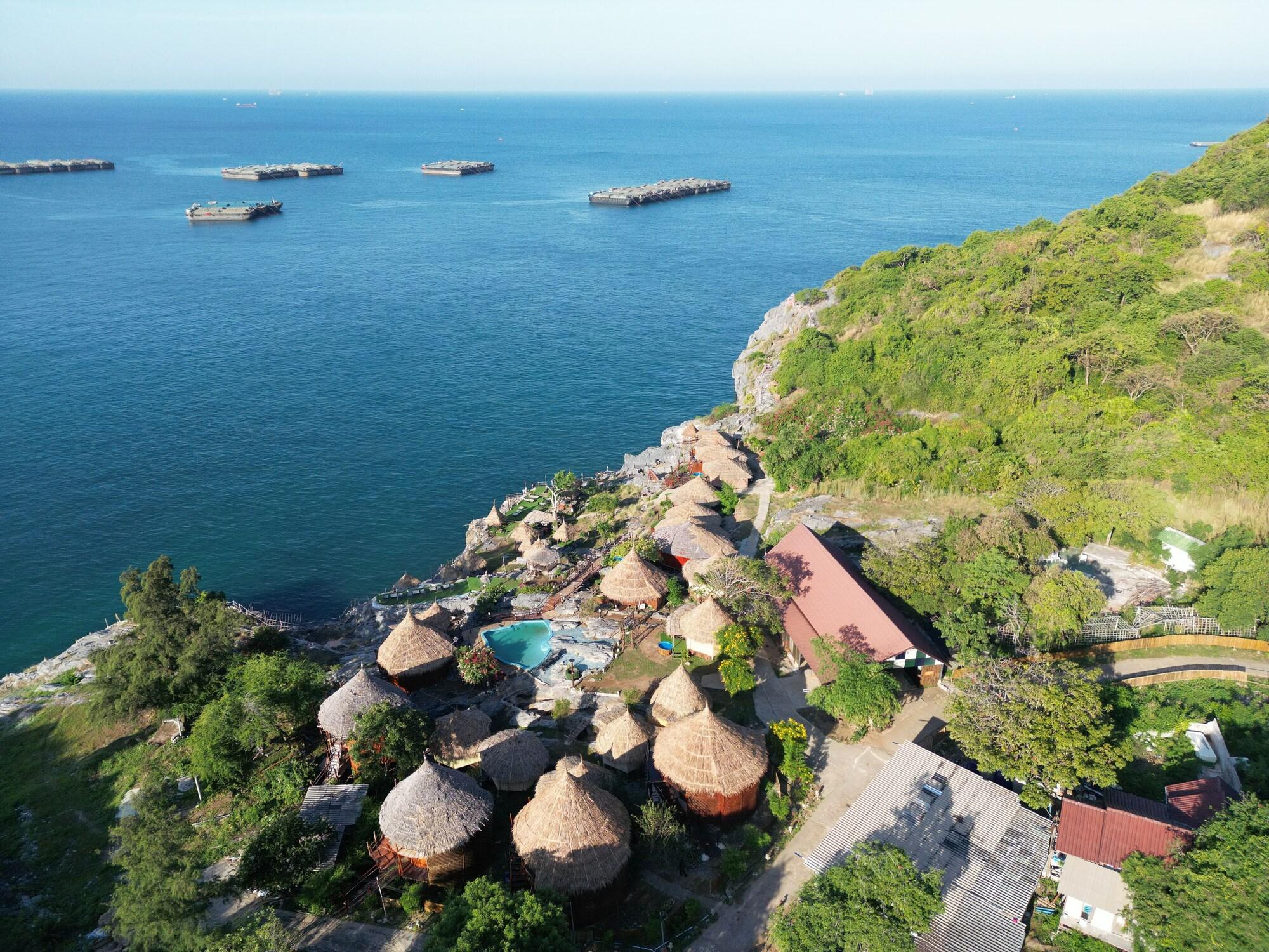 Varios Paree Hut Resort Koh Sichang
