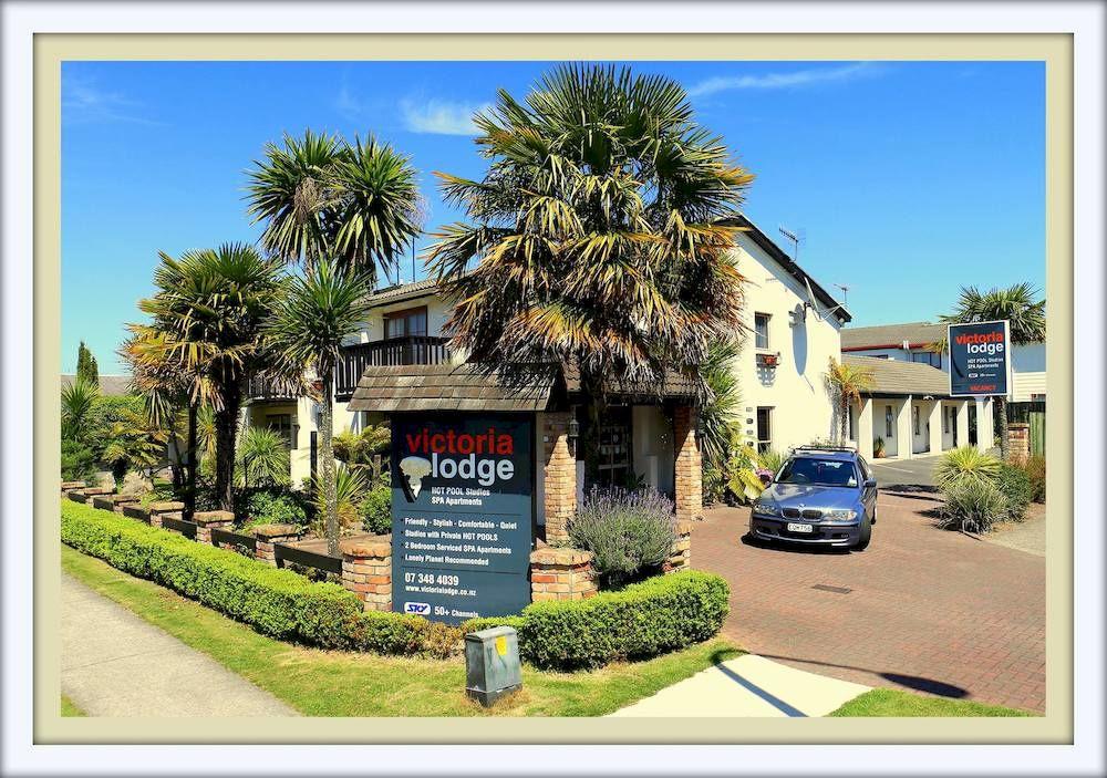 Varios Victoria Lodge