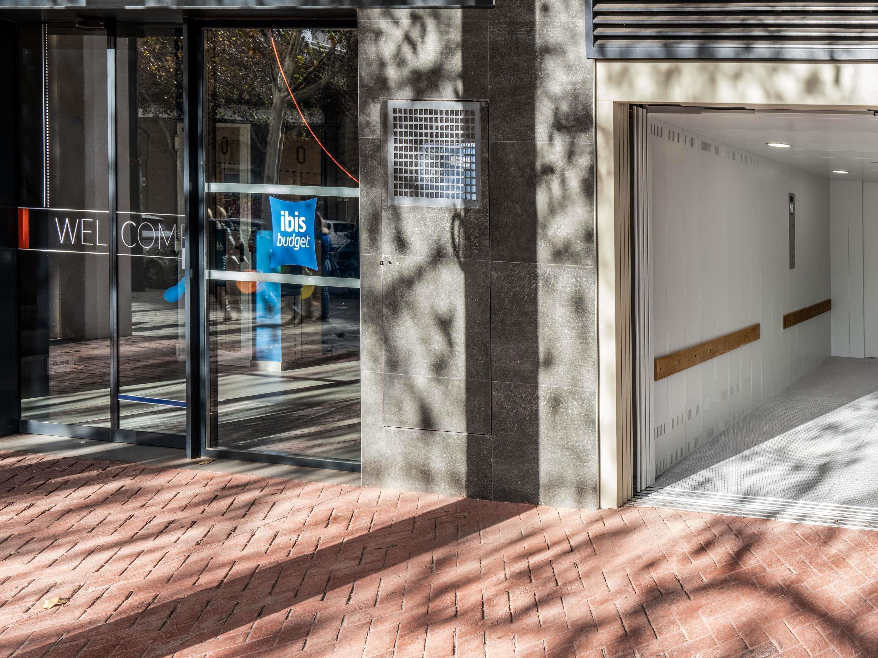 Varios Ibis Budget Valencia Centro Puerto