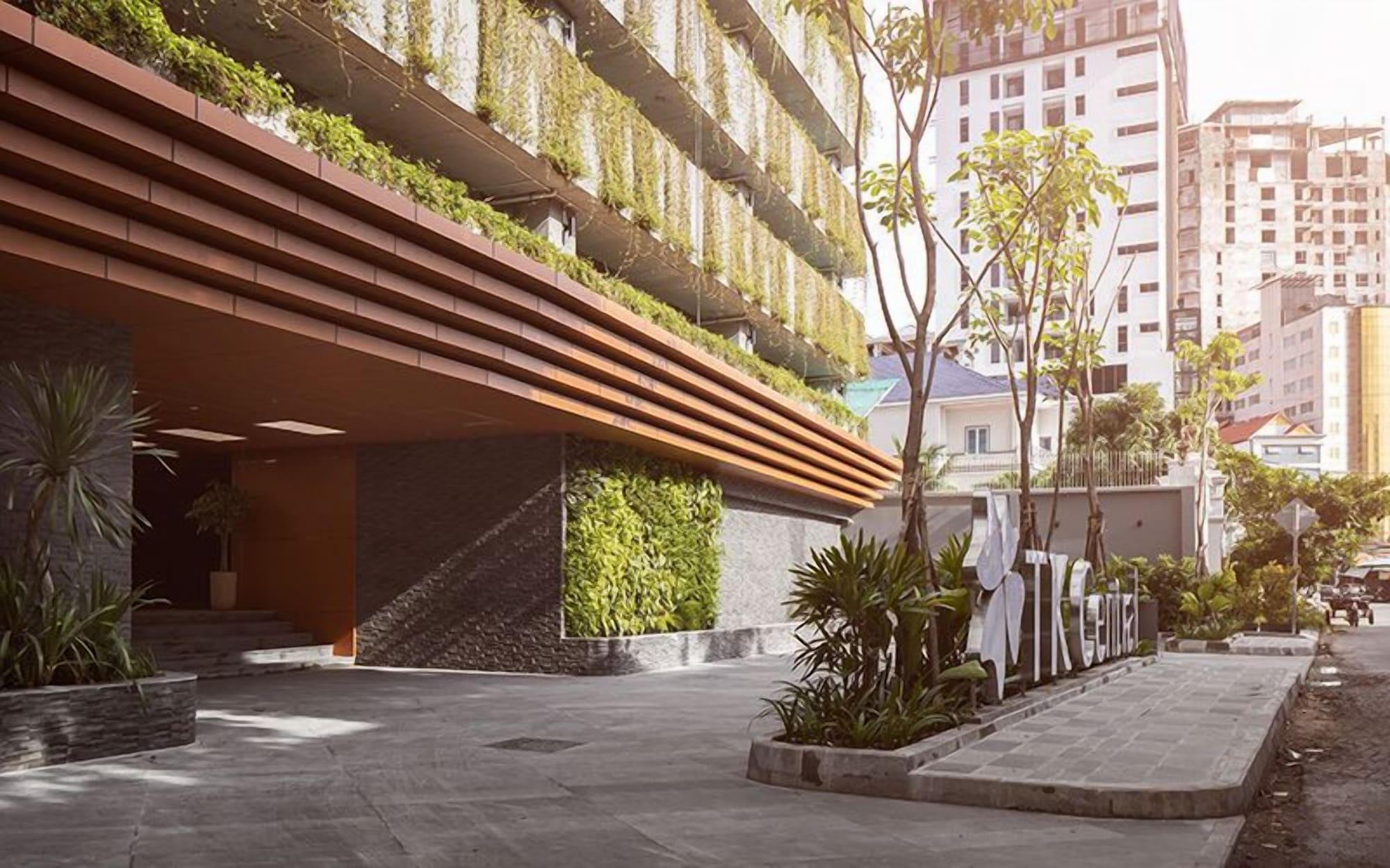 Vista Exterior TK Central Serviced Apartments