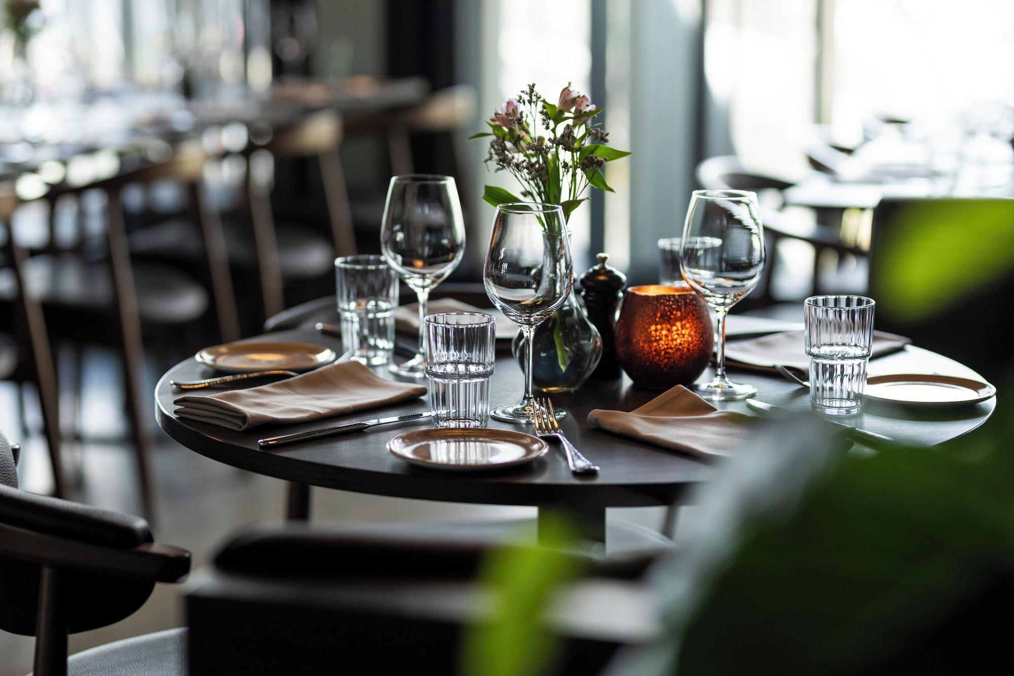 Restaurant Home Hotel 1624