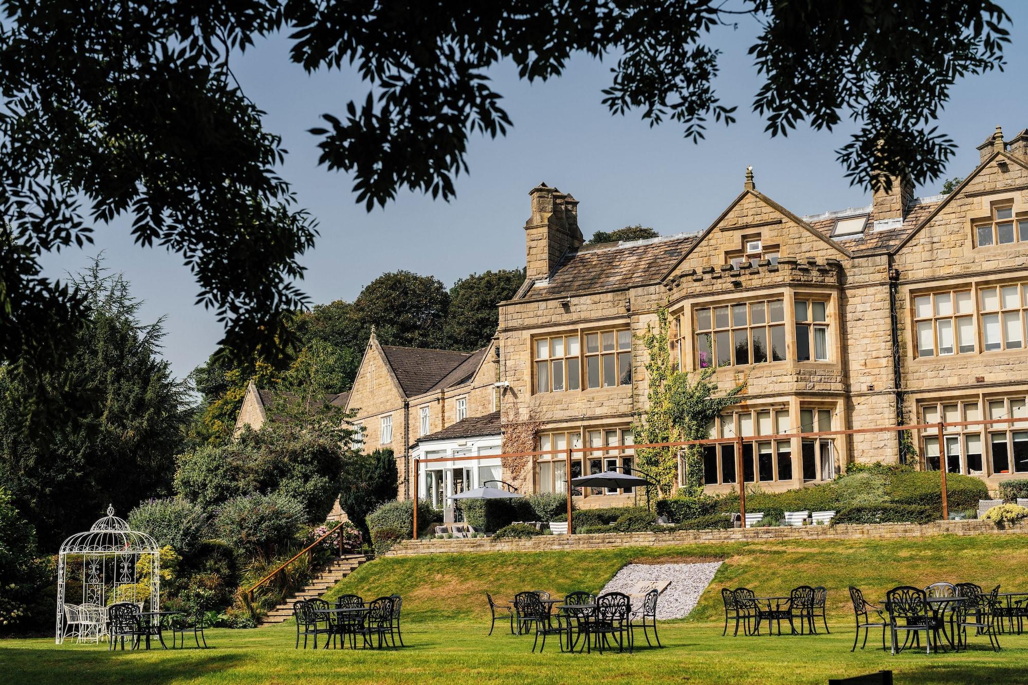 Vista Exterior Hollins Hall Hotel, Golf & Country Club