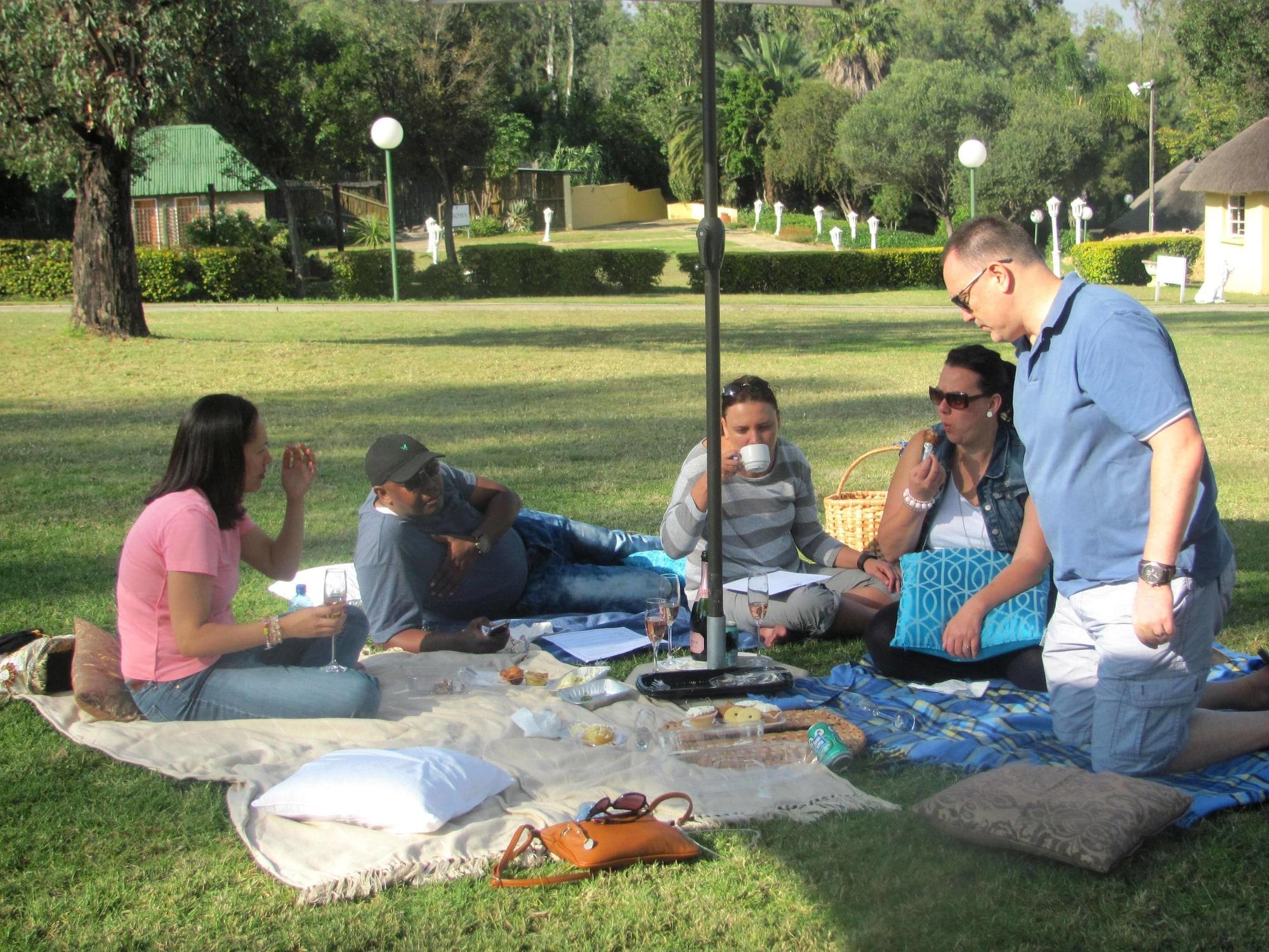 Instalaciones Recreativas Shumba Valley Lodge Lanseria Airport