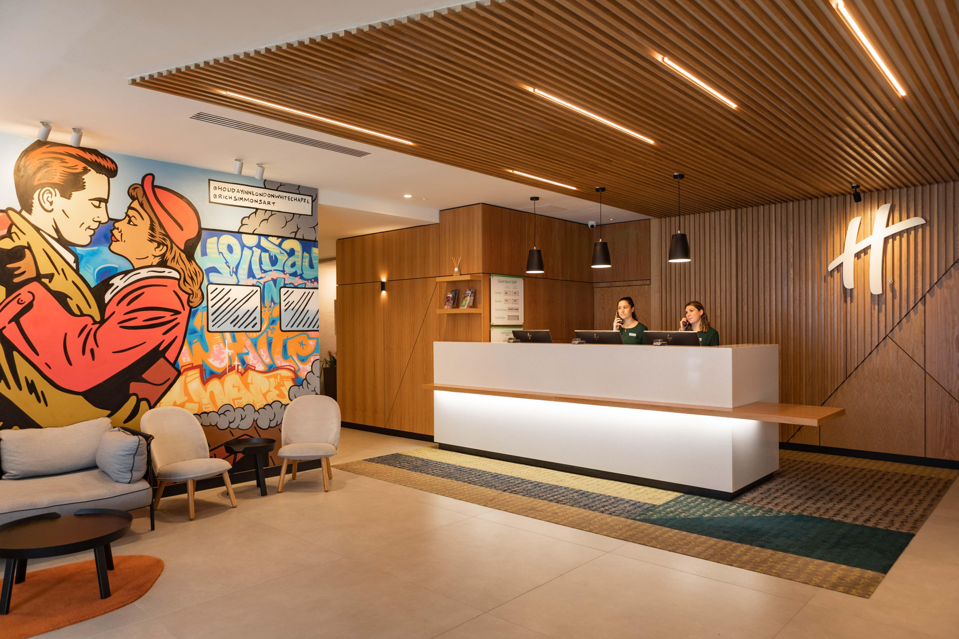 Vista Lobby Holiday Inn London - Whitechapel by IHG