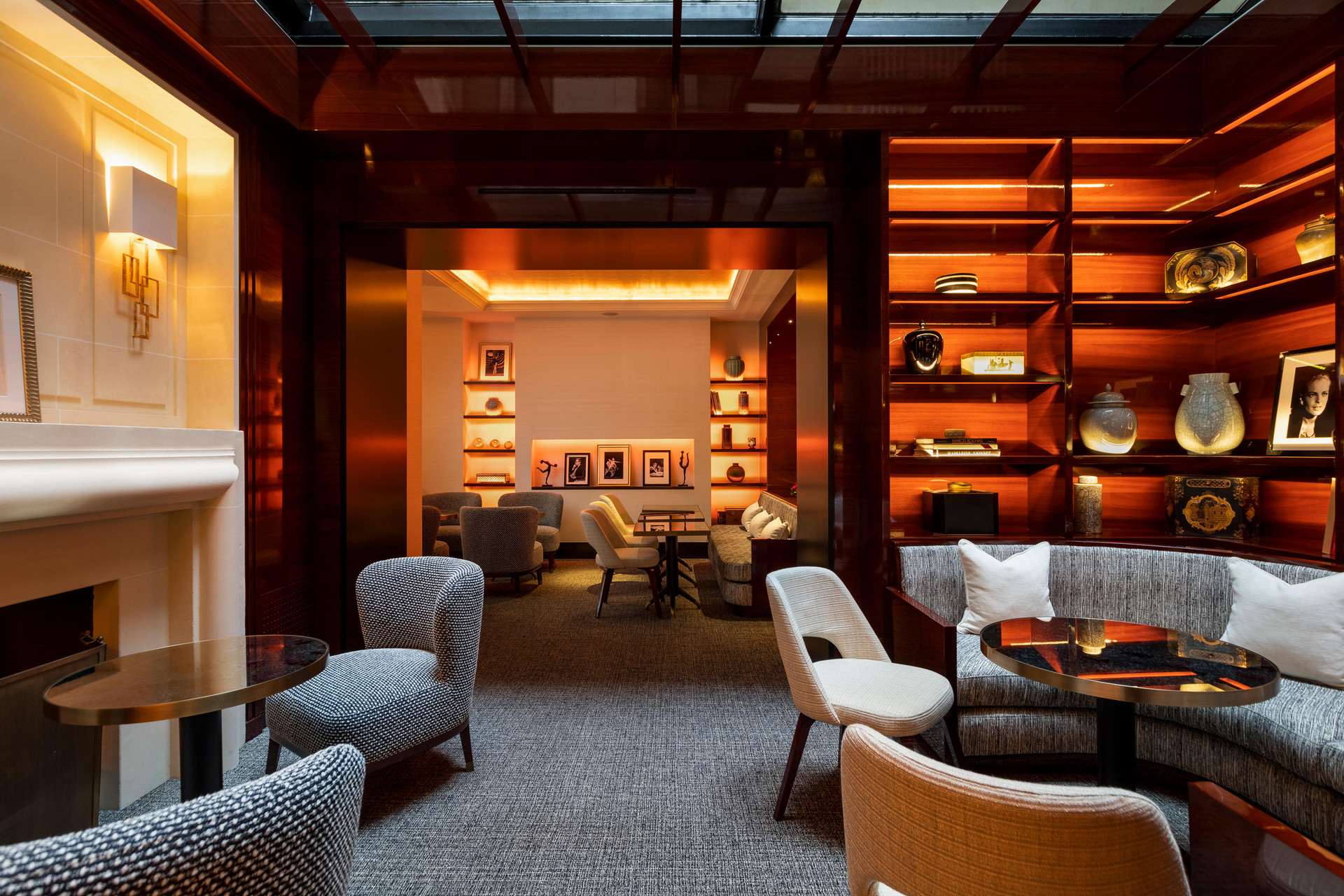 Bar/Salón Hôtel Montaigne