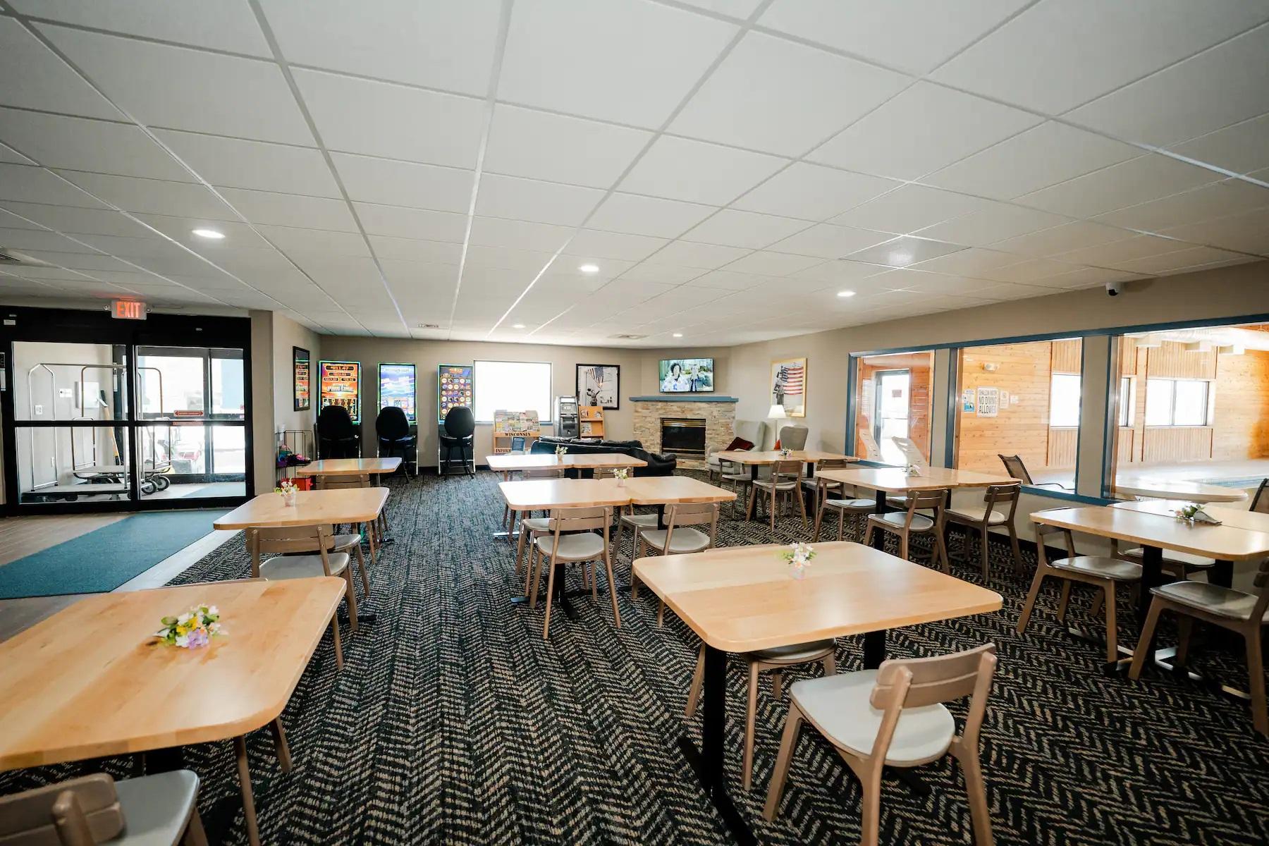 Restaurant AmericInn by Wyndham Tomahawk