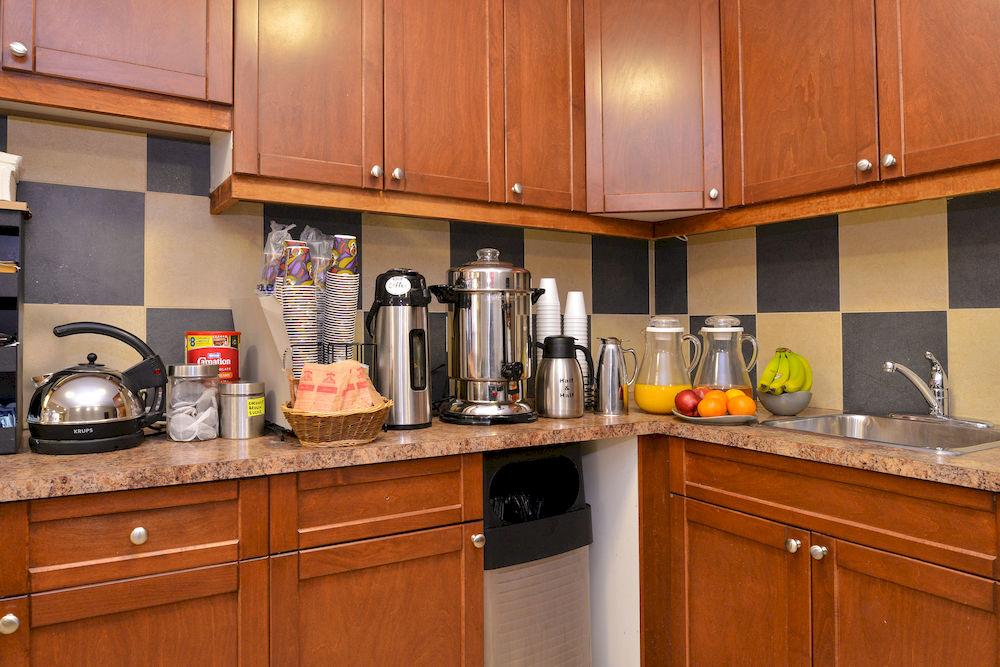 Restaurant Econo Lodge Inn & Suites