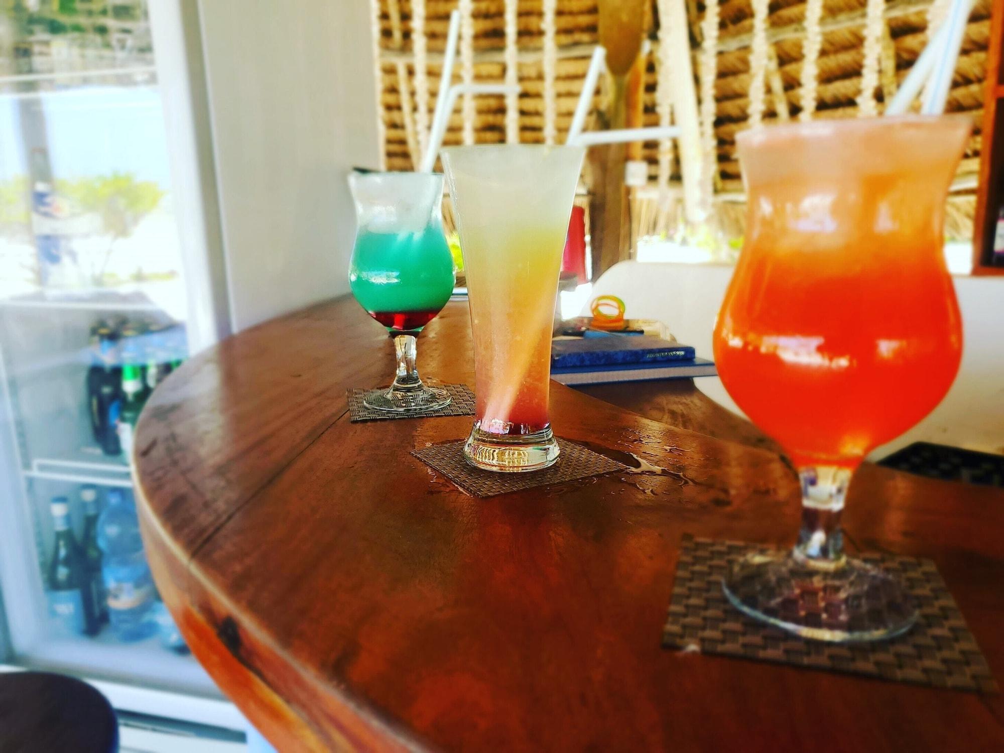 Bar/Salón Kilimani Kwetu Beach Hotel