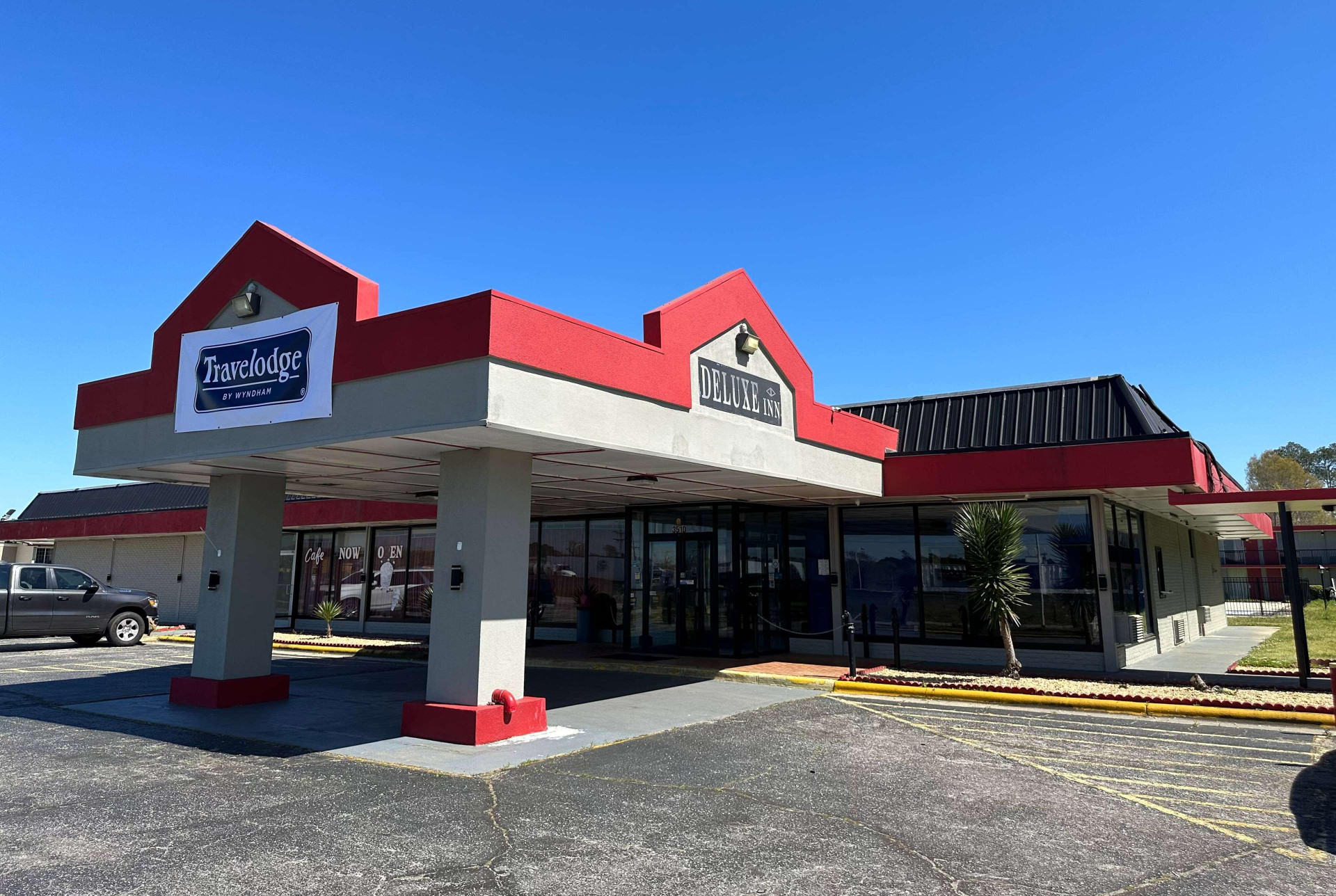 Vista Exterior Travelodge by Wyndham Lumberton