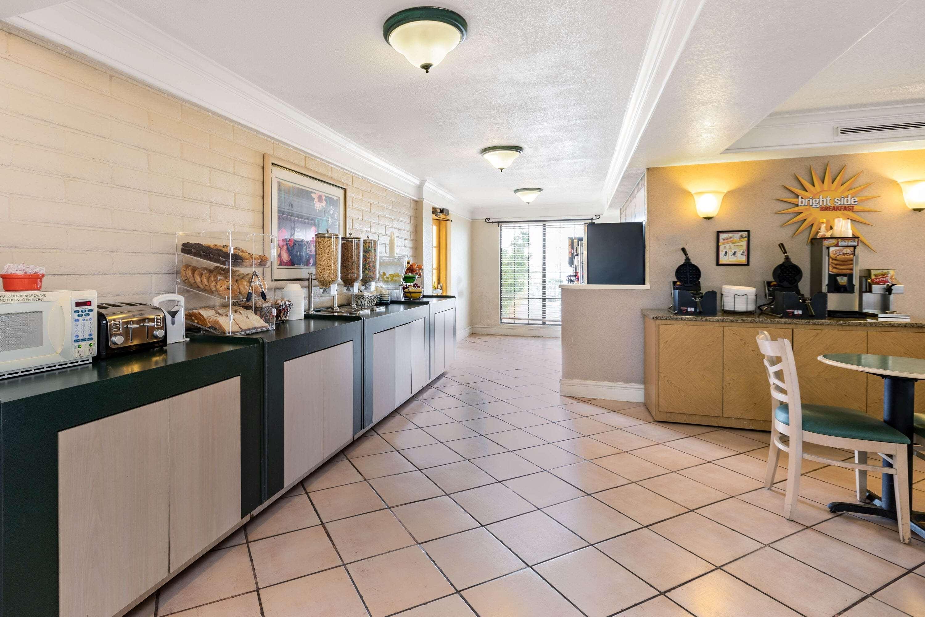 Restaurant La Quinta Inn by Wyndham El Paso West
