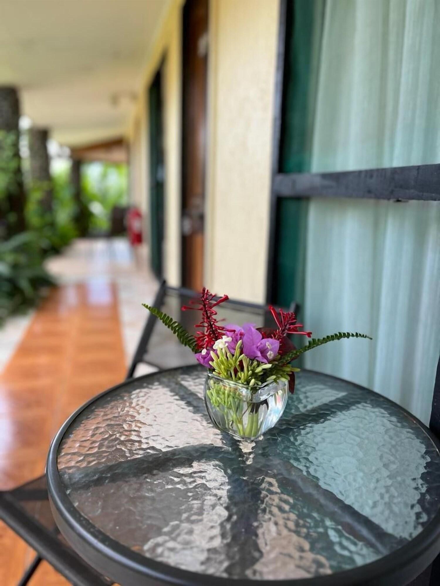 Guest room amenity Hare Rapa Nui by Chez Joseph