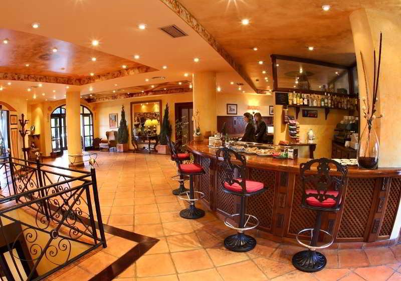 Bar/Salón Comillas