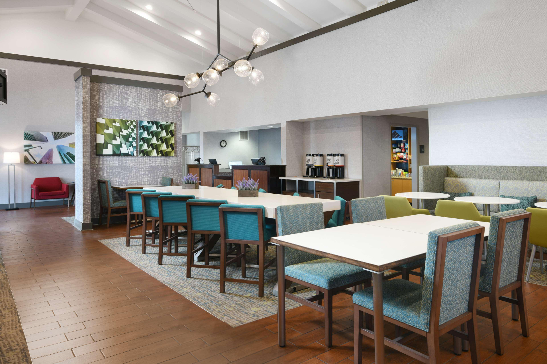 Vista Lobby Hampton Inn & Suites Houston Medical Center NRG Park