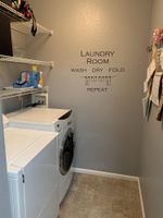 Alquiler Vacacional - Charming 3-bed 2.5 bth house in Denver, 2 Car Garage, Great Back yard AC, WiFi
