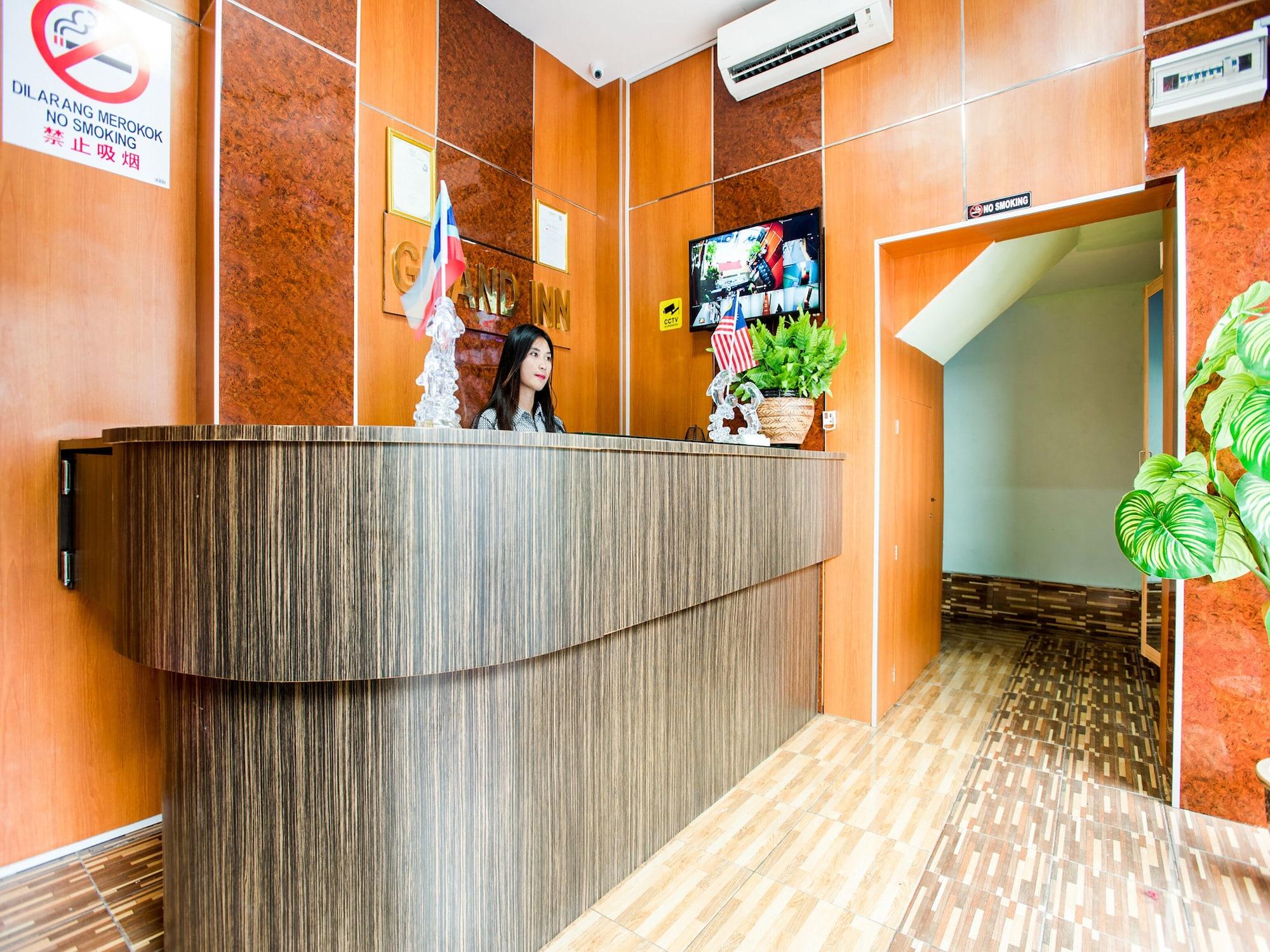 Vista Lobby OYO 89712 Grand Inn