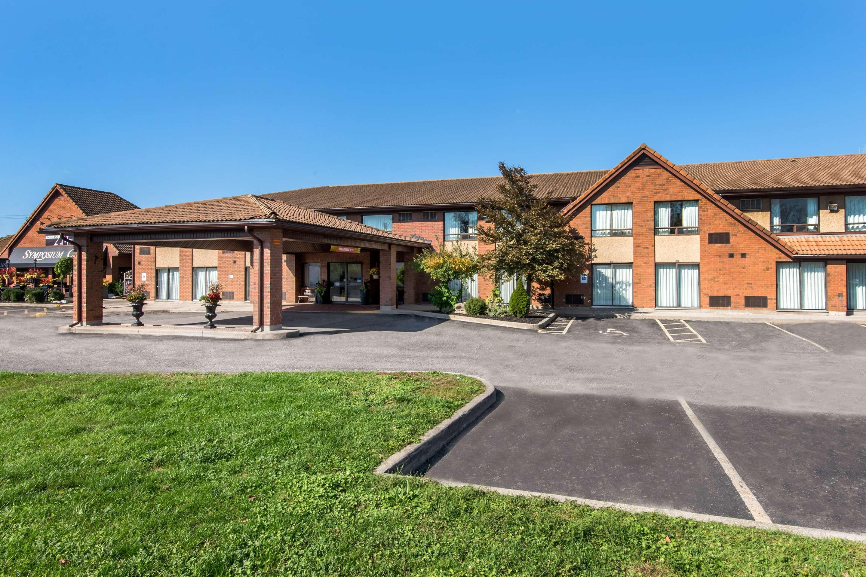 Vista Exterior Comfort Inn Brantford