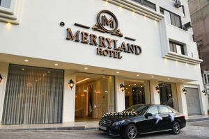 Alojamiento - New MerryLand Hotel