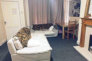 Arriendo temporal - Beautiful 1-bed House in Leeds