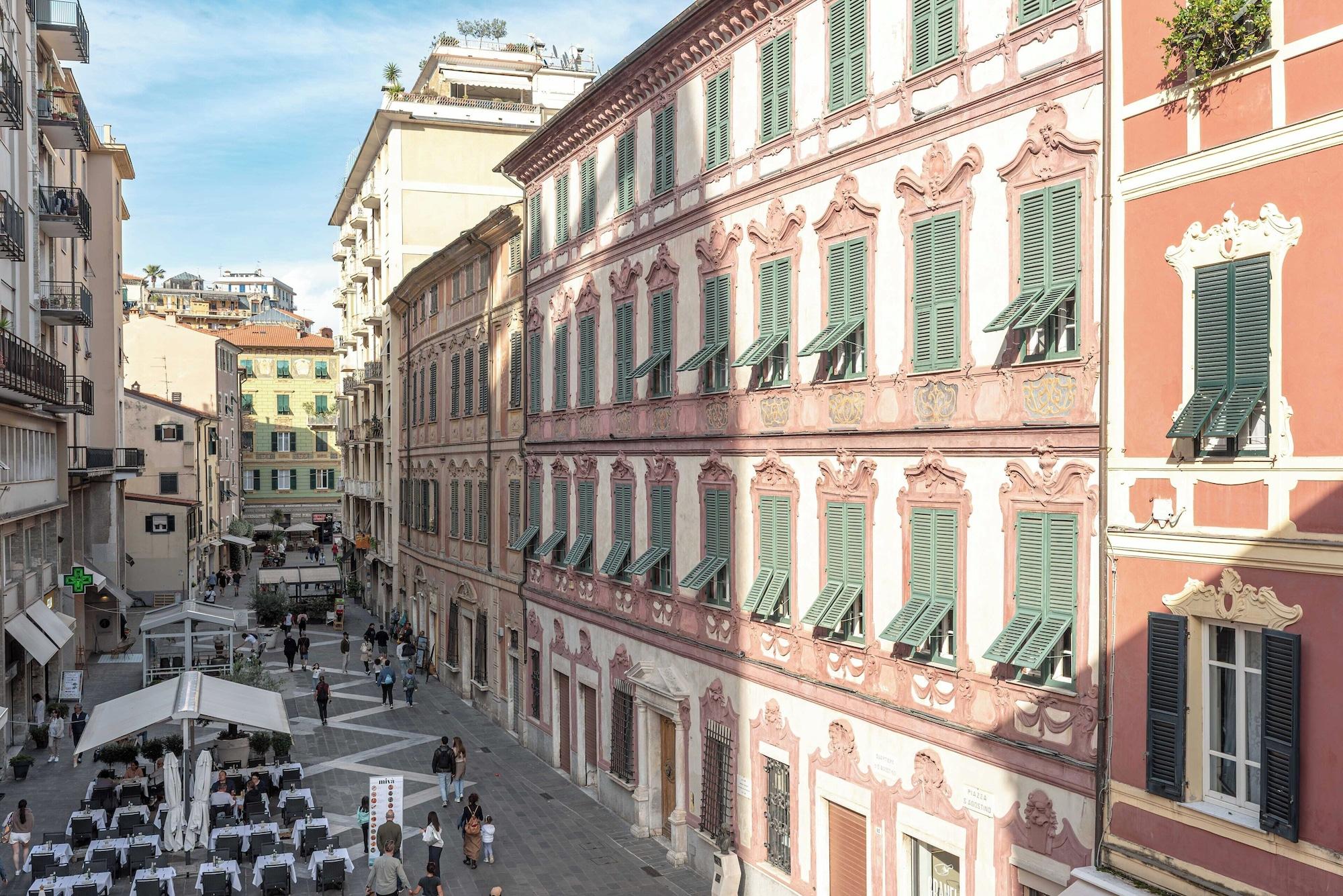 Vista Exterior Palazzo Sant'Agostino by The First