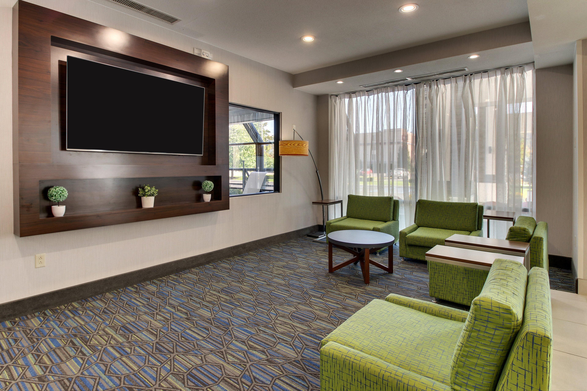 Vista Lobby Holiday Inn Express Fishkill-Mid Hudson Valley by IHG