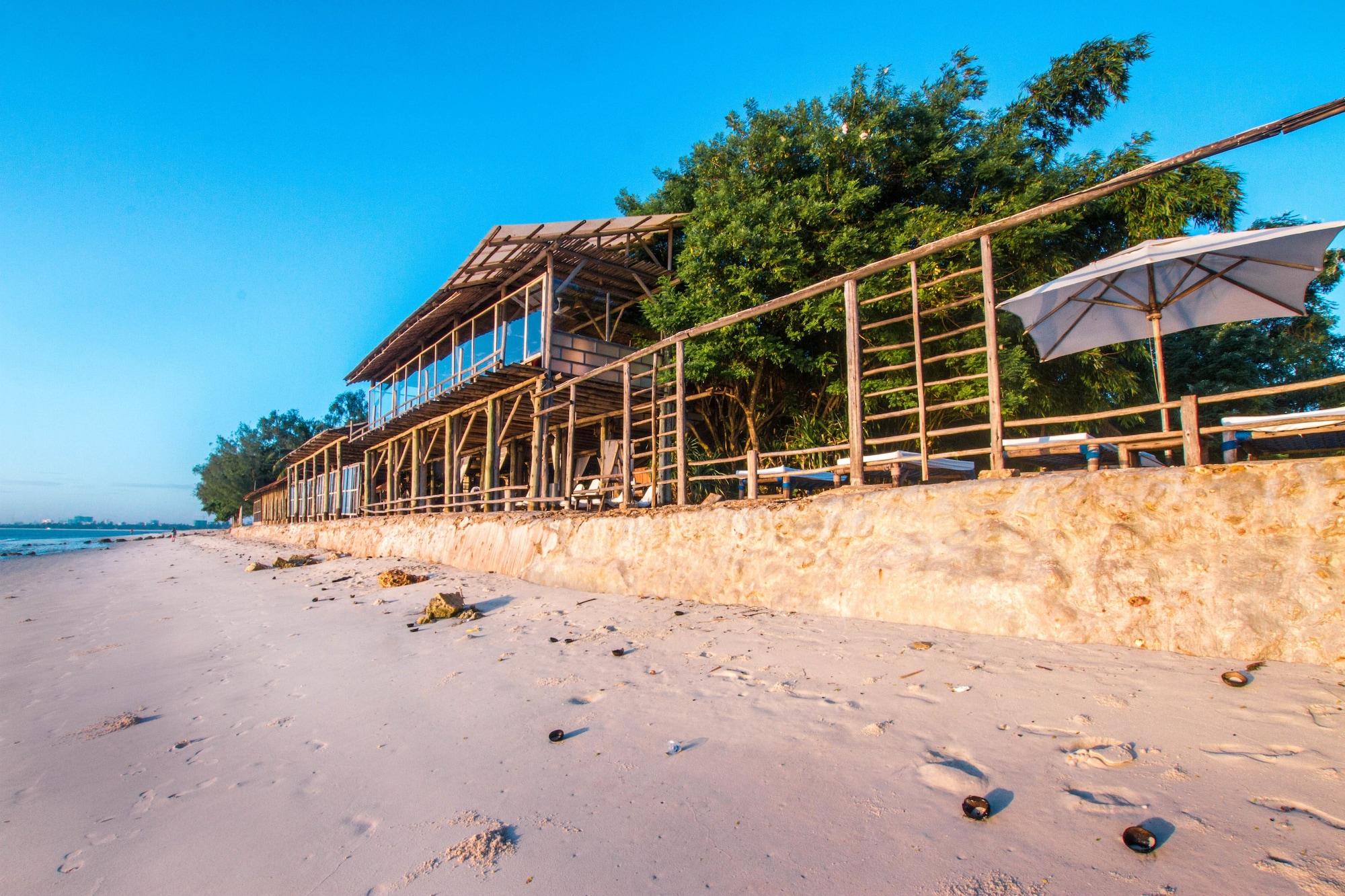 Playa Mediterraneo Hotel & Restaurant