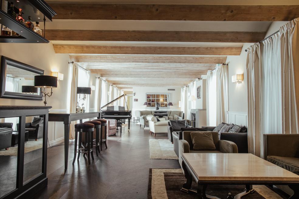 Bar/Salón Villa d'Amelia