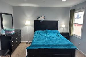 Alquiler Vacacional - Large room with private bathroom inside