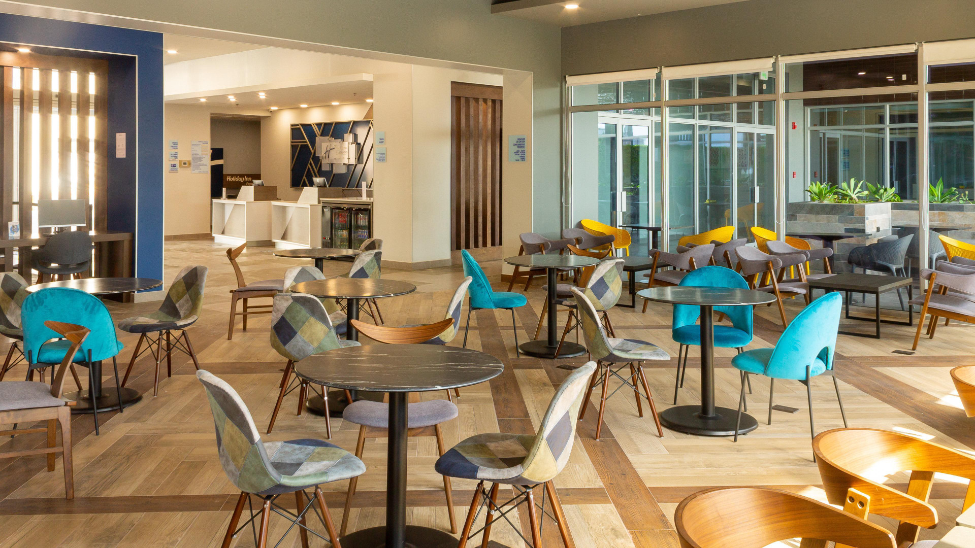 Restaurant Holiday Inn Express & Suites Tijuana Otay by IHG