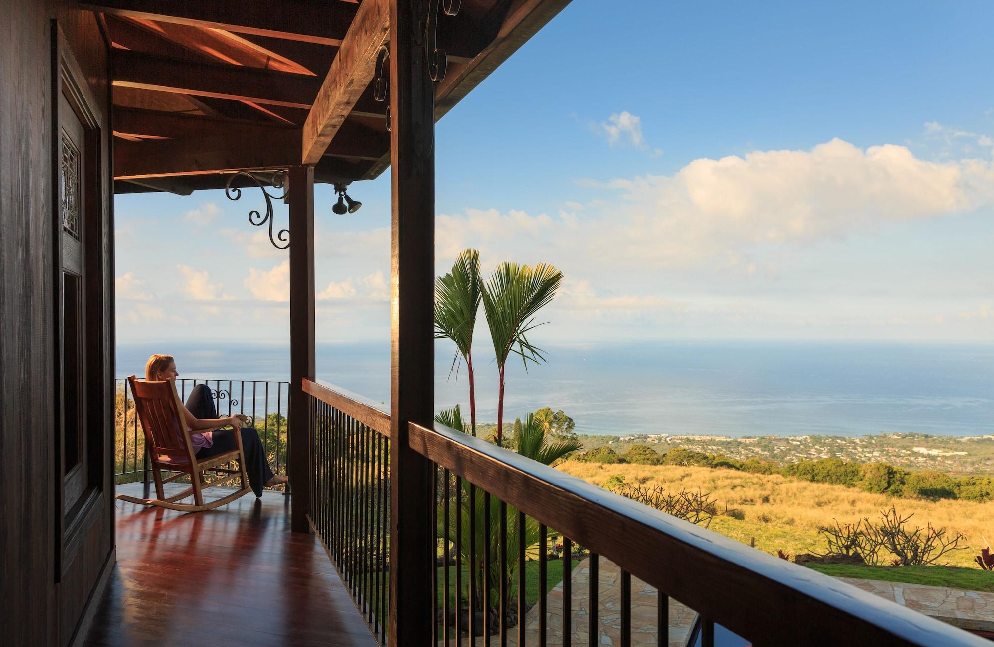 Vista Exterior Holualoa Inn