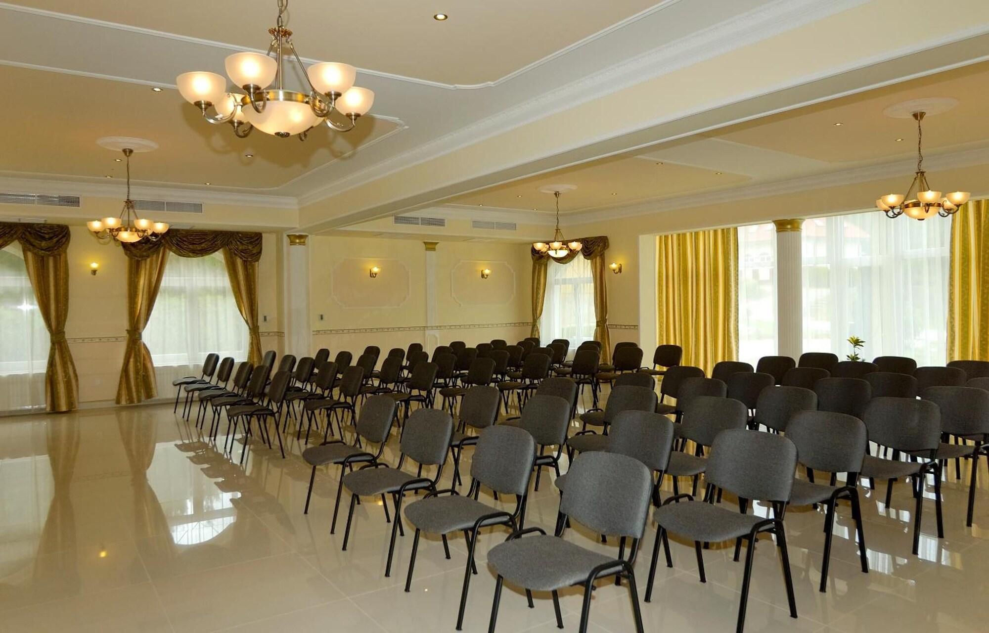 Sala de Reuniones Gosztola Gyöngye Spa és Élményhotel