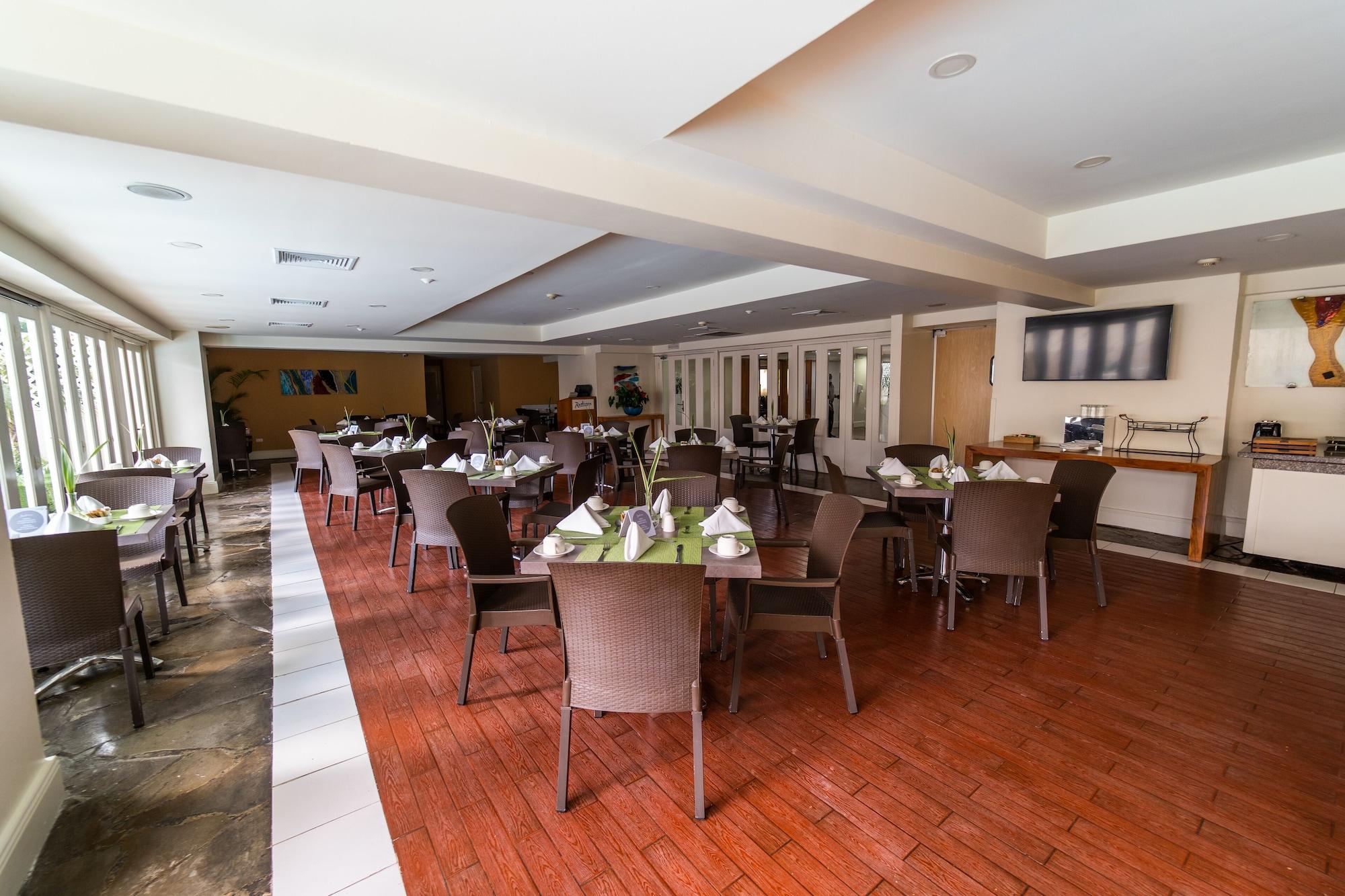 Restaurant Radisson Hotel Santo Domingo