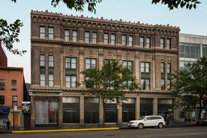 Alojamiento - Opera House Hotel
