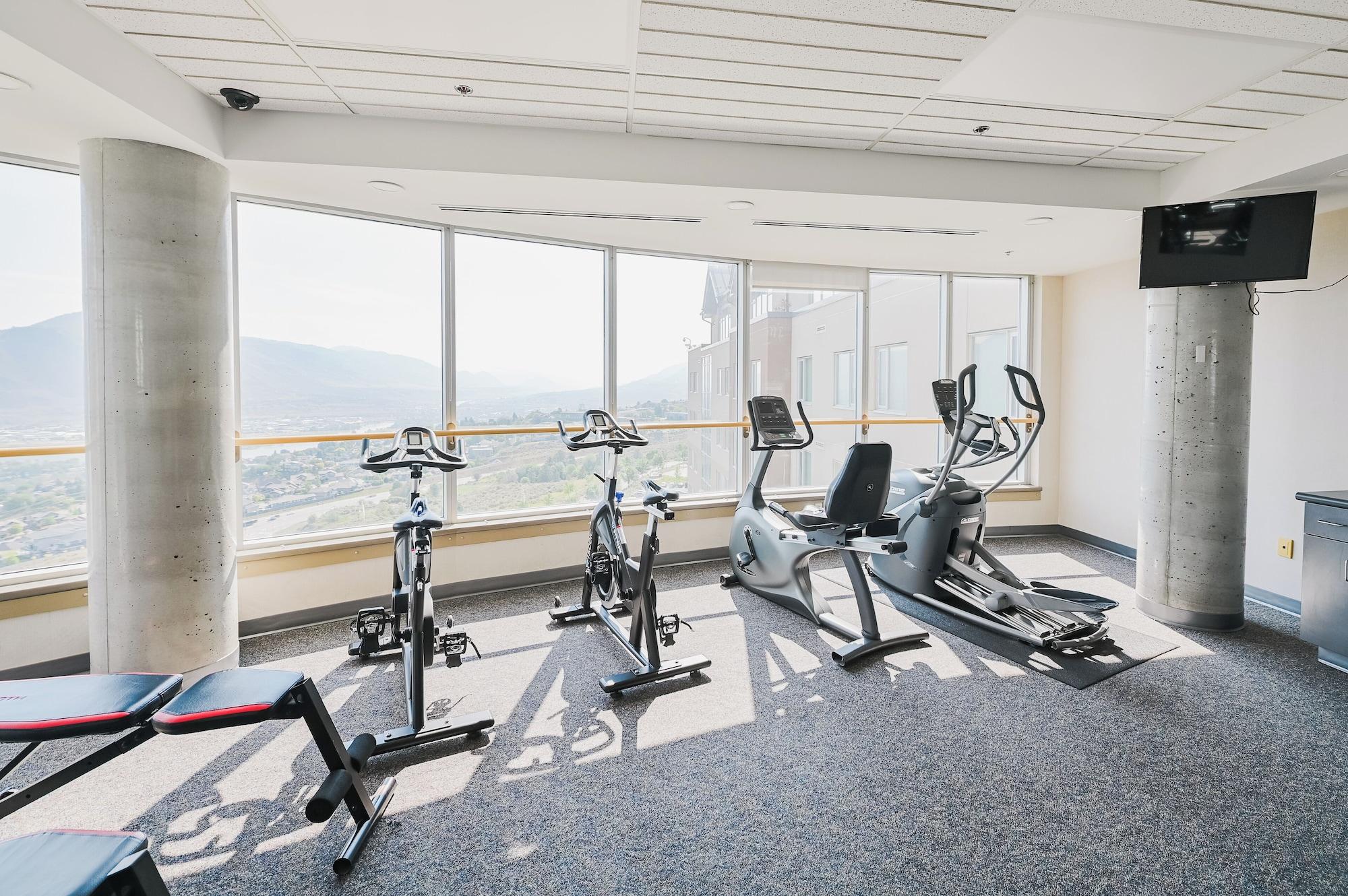 Gimnasio Residence & Conference Centre - Kamloops