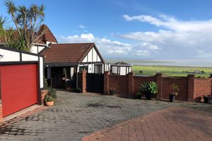 Alojamiento - Chartre' Manor Bed & Breakfast