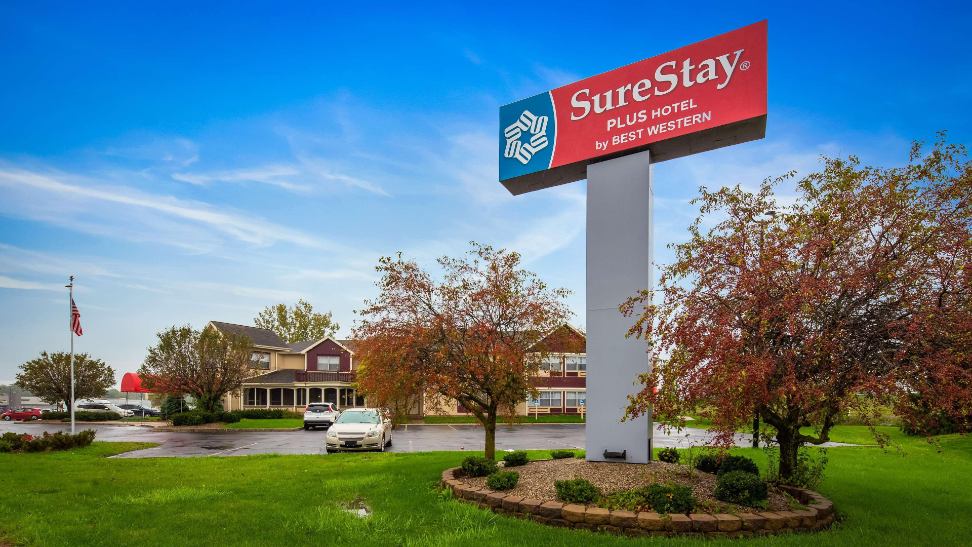 Vista Exterior SureStay Plus Hotel by Best Western Auburn