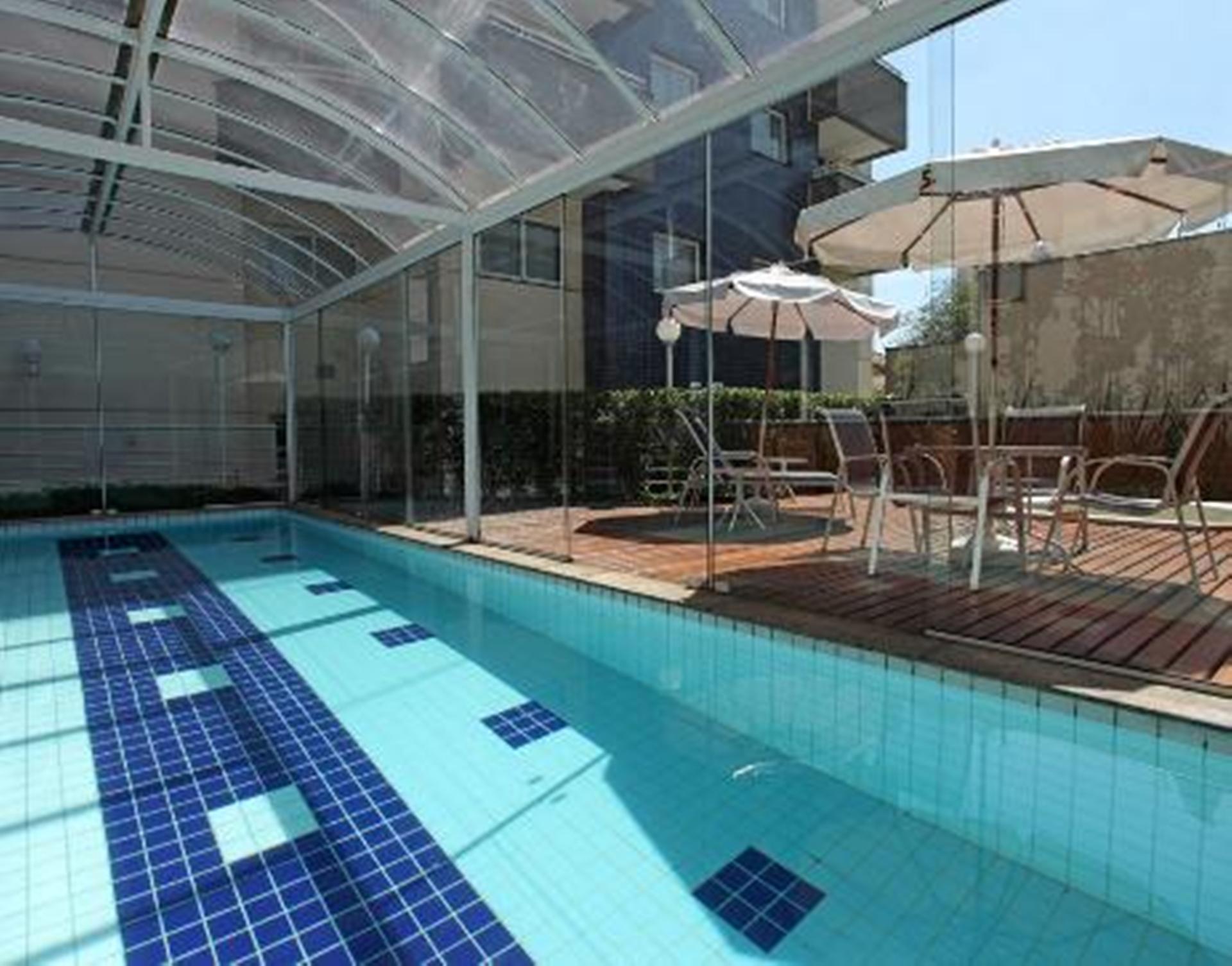 Vista Piscina Astron Saint Charbel