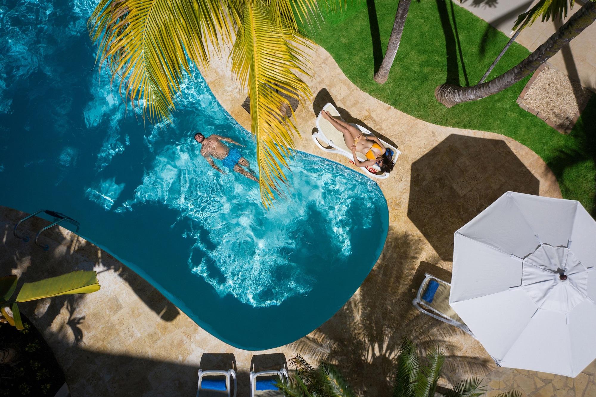 Vista Exterior Select at Casa Marina Adults Only
