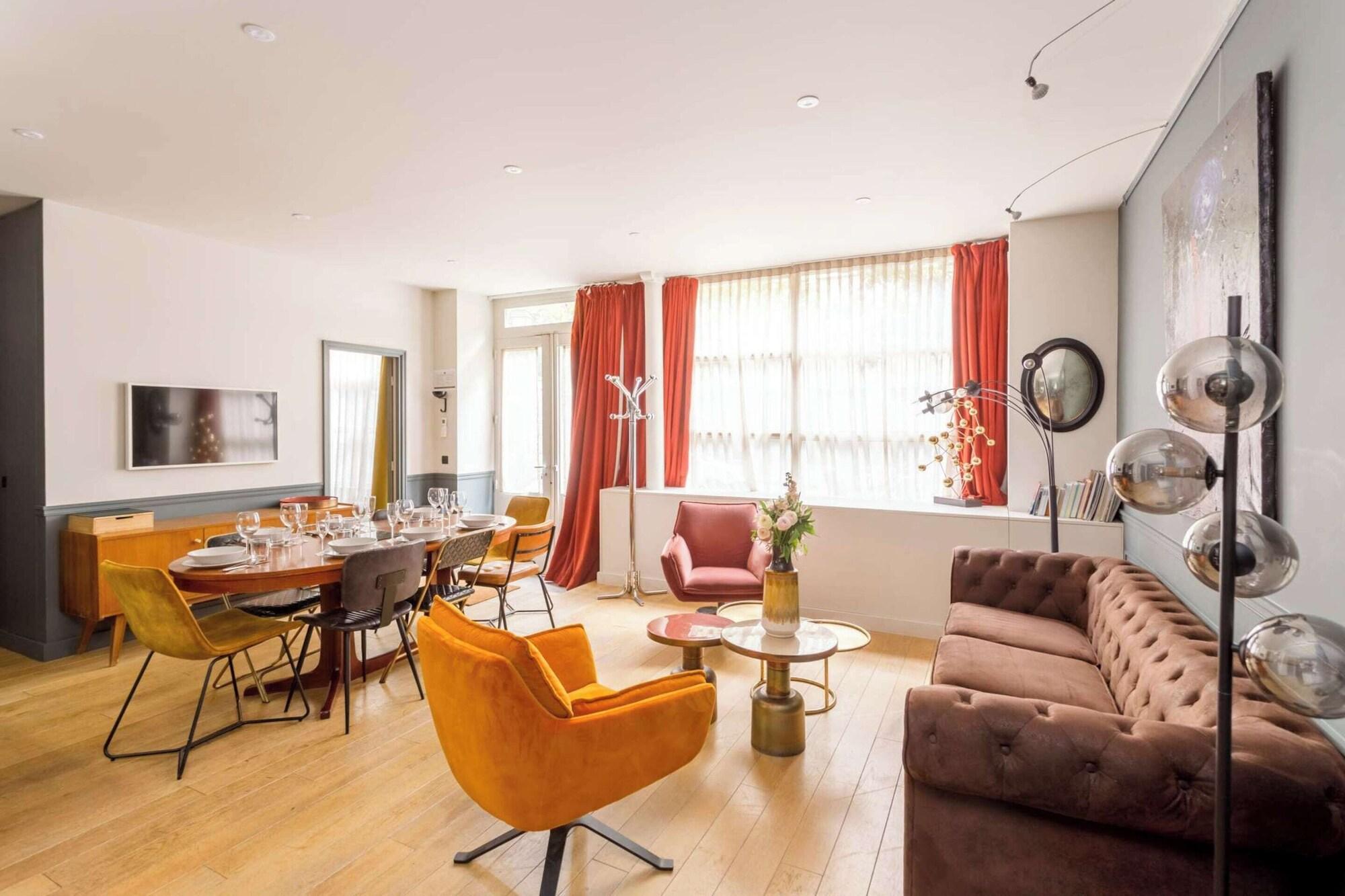 Comodidades del Alojamiento Place des Vosges, Apartment With Air Conditioning