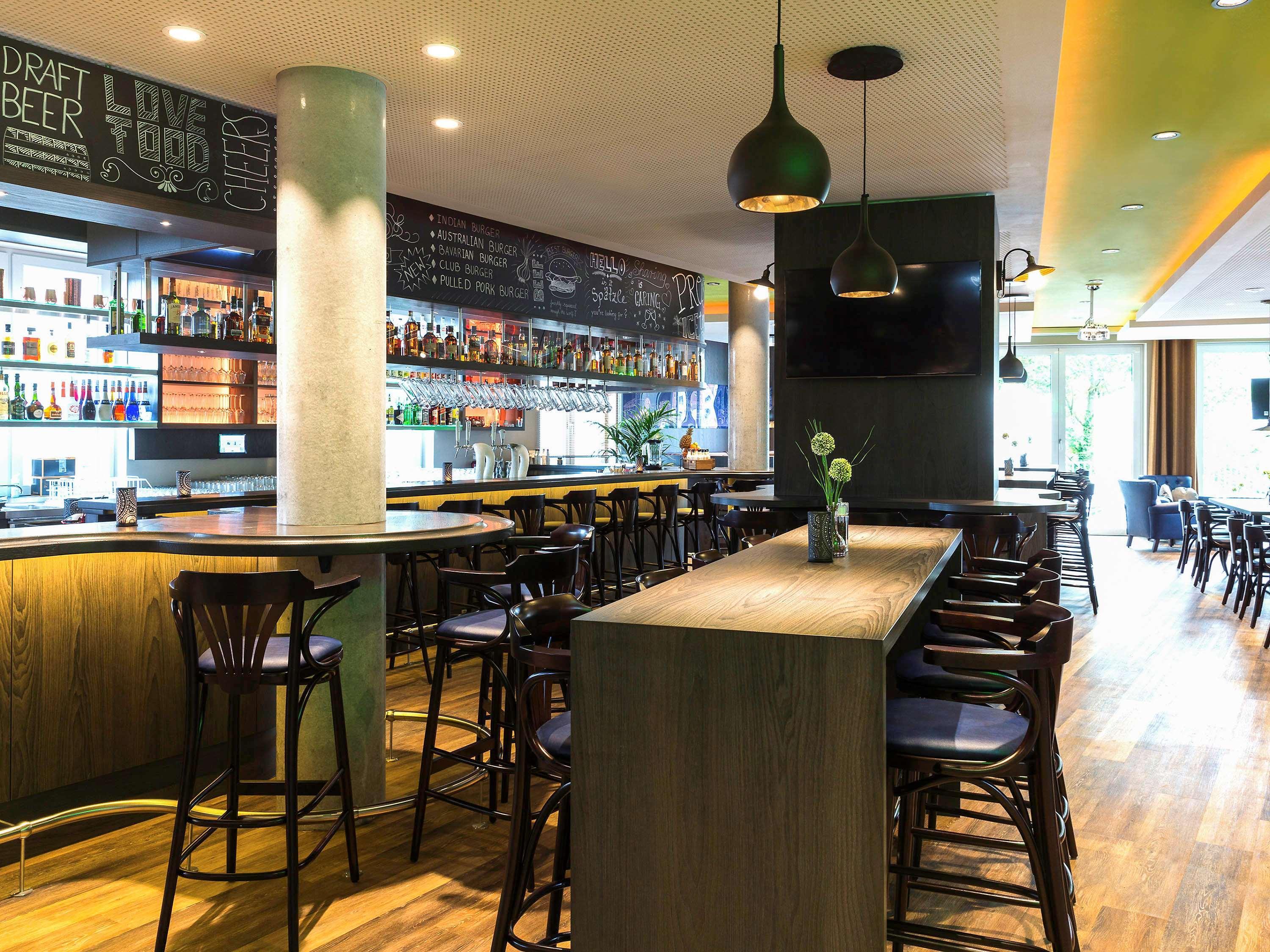 Bar/Salón ibis Styles Tubingen