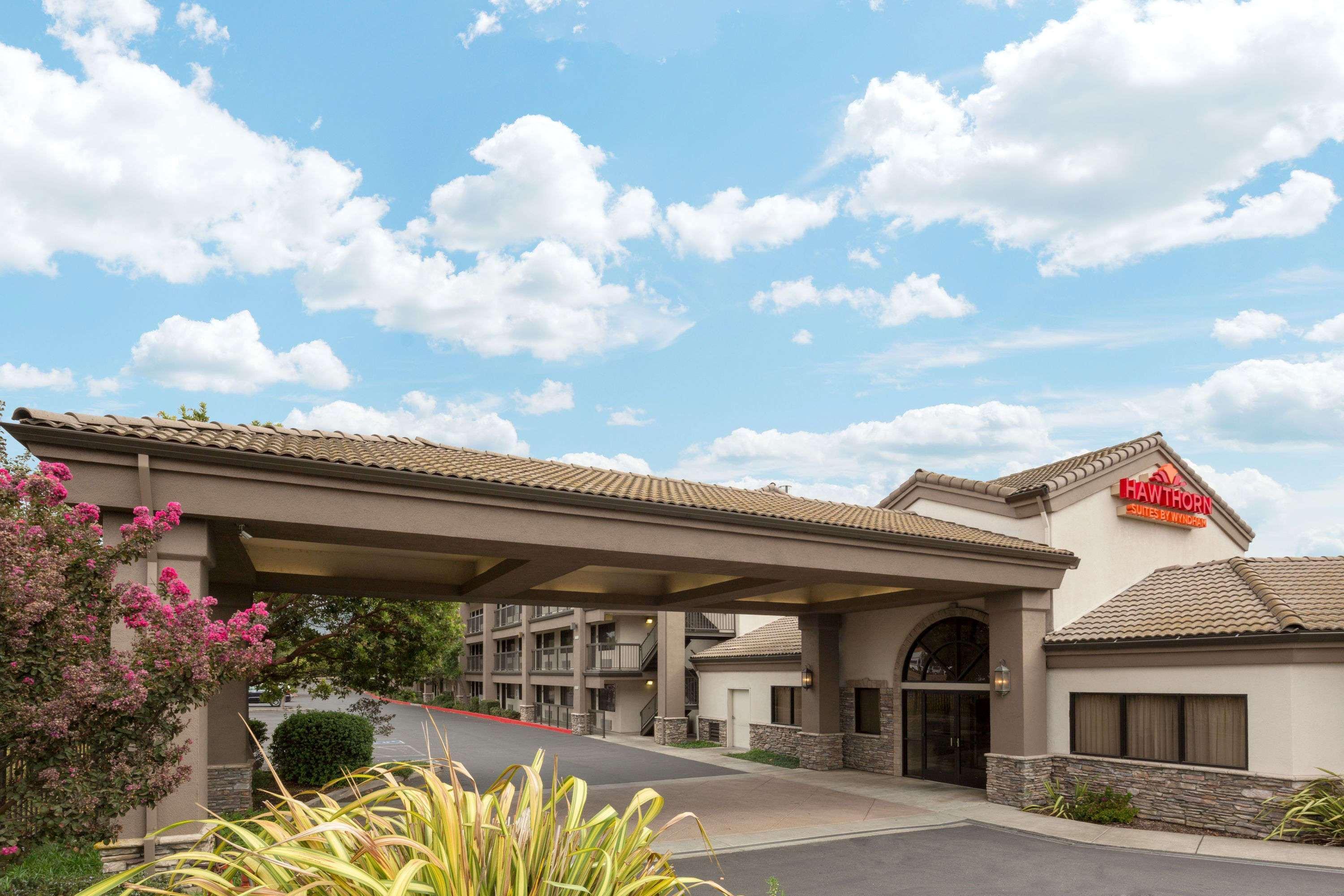 Vista Exterior Hawthorn Suites by Wyndham Napa Valley